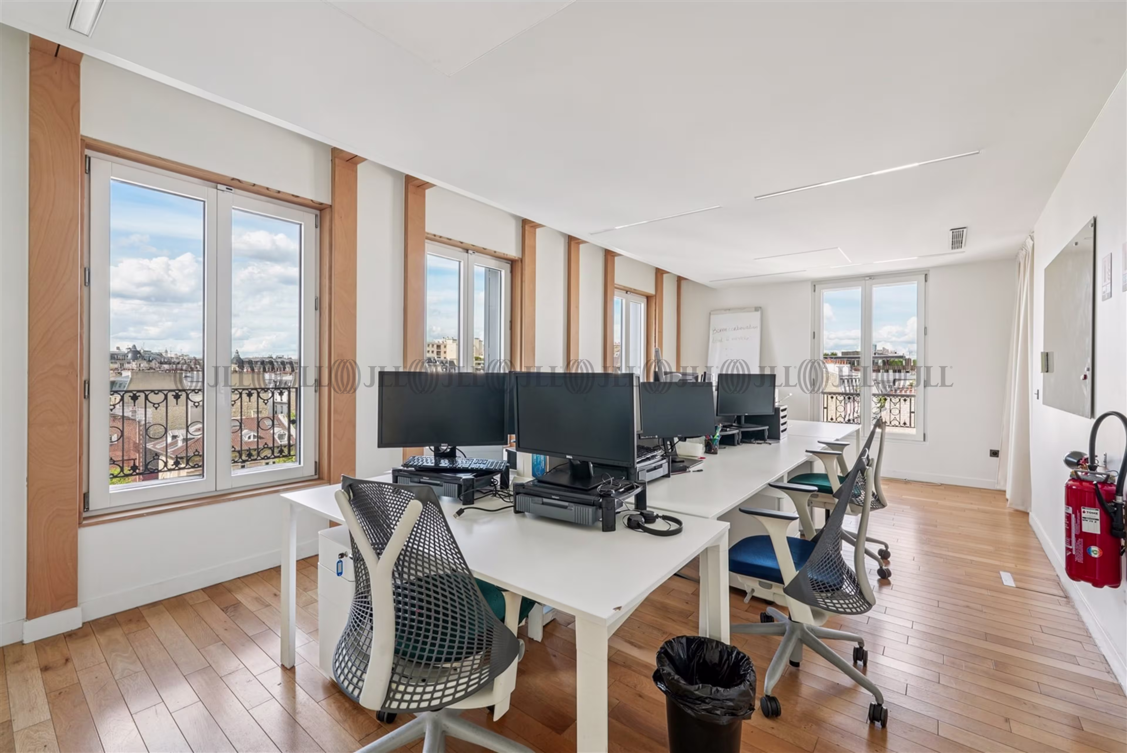 90 AVENUE DES TERNES