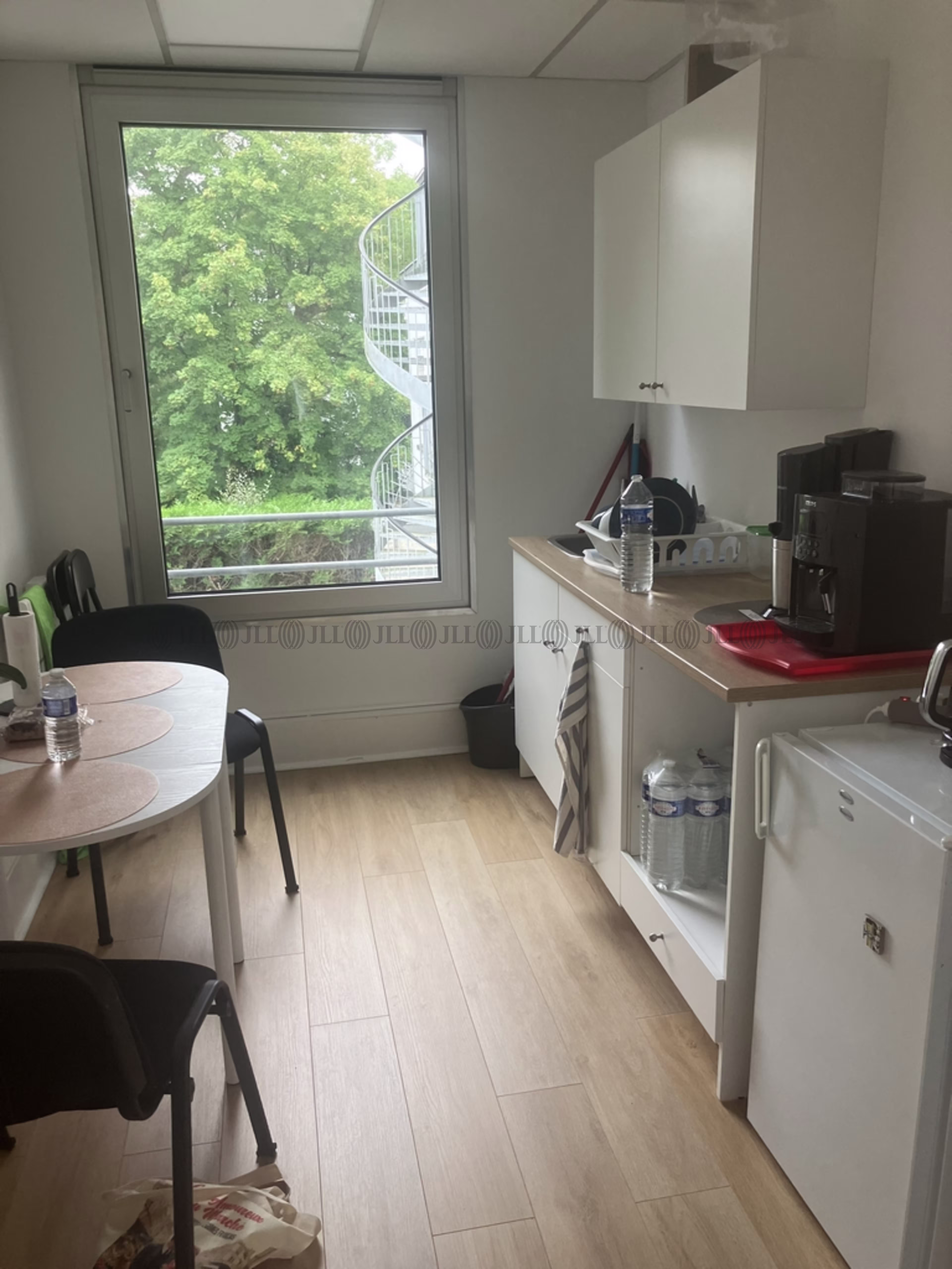 270 AVENUE DE LA REPUBLIQUE