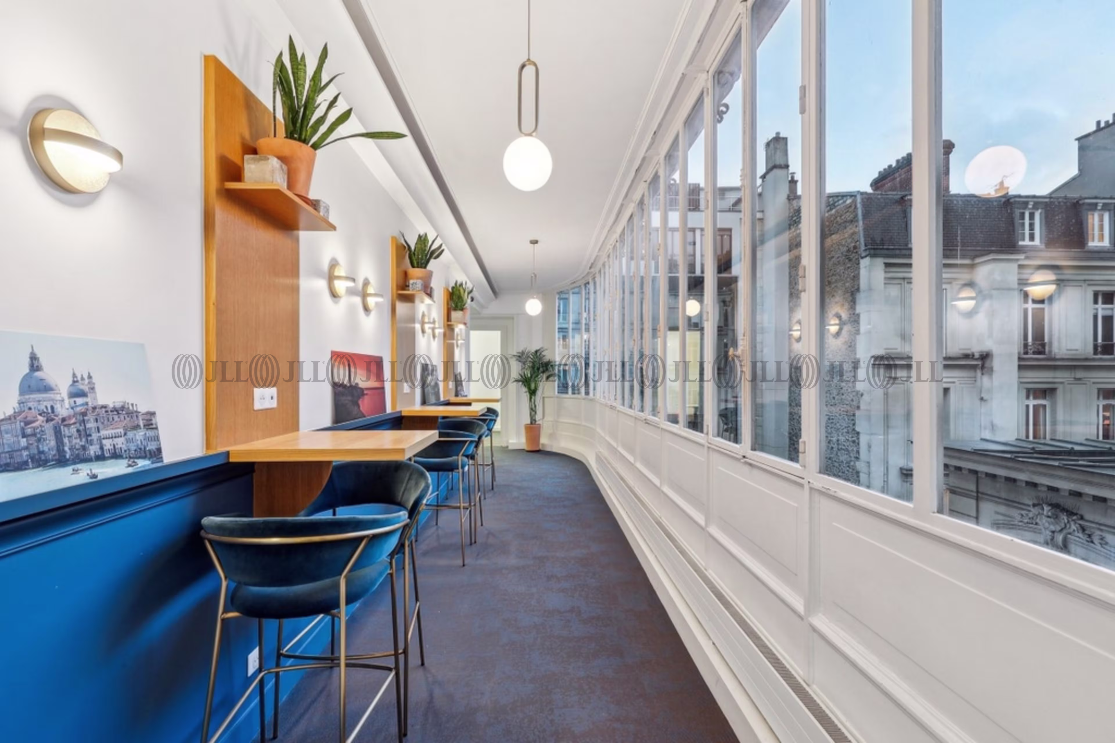156 BOULEVARD HAUSSMANN
