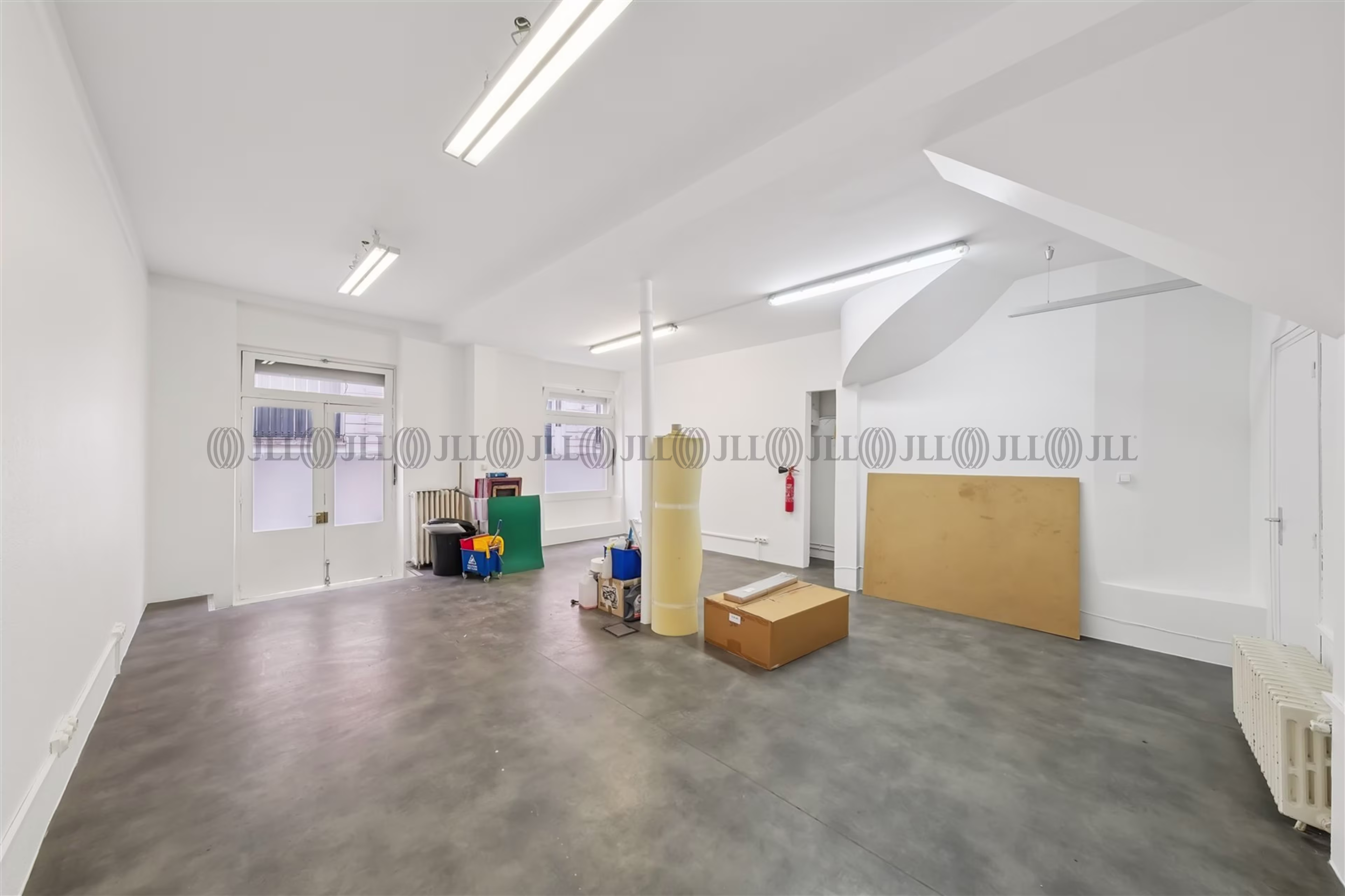 10 RUE GAMBEY