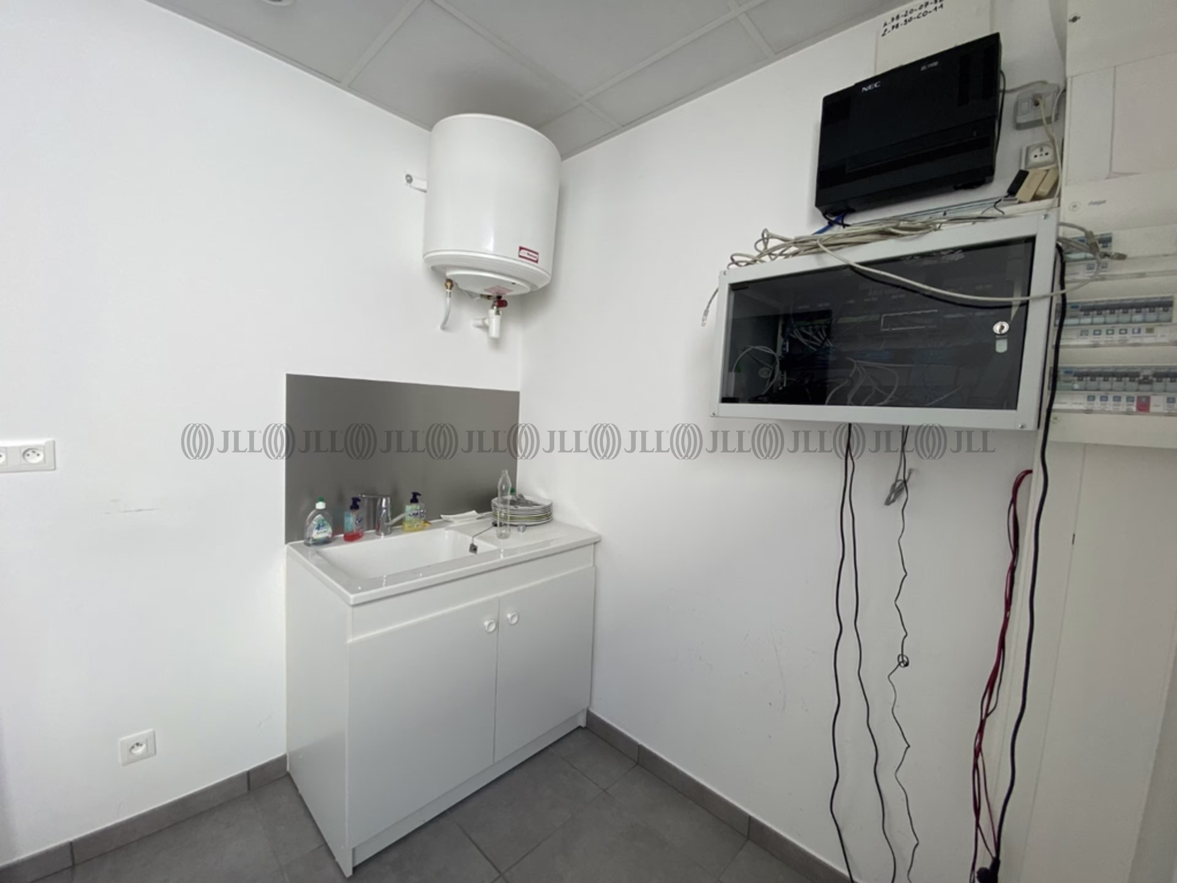 23 RUE LAVOISIER