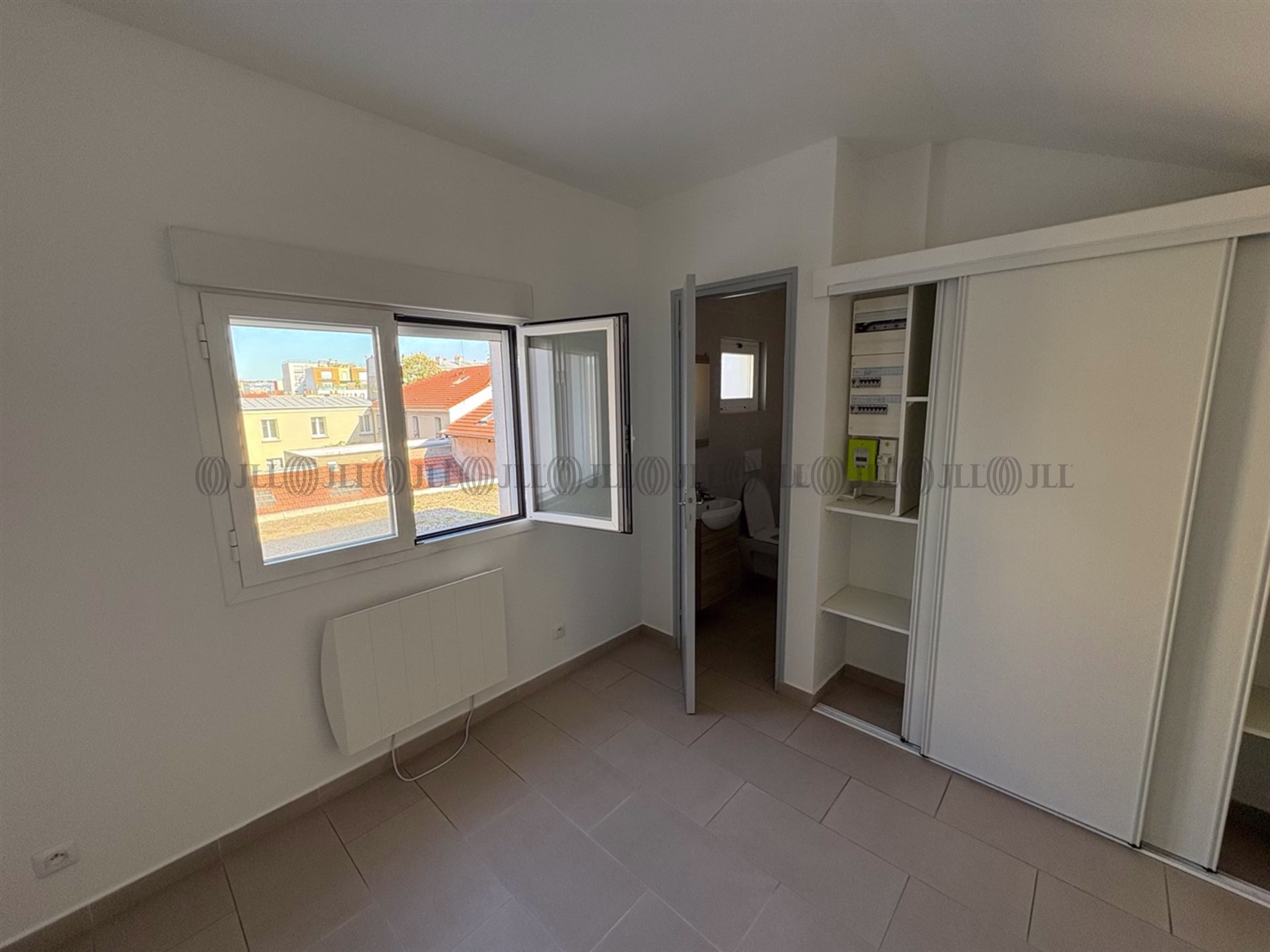 21 RUE ROBESPIERRE