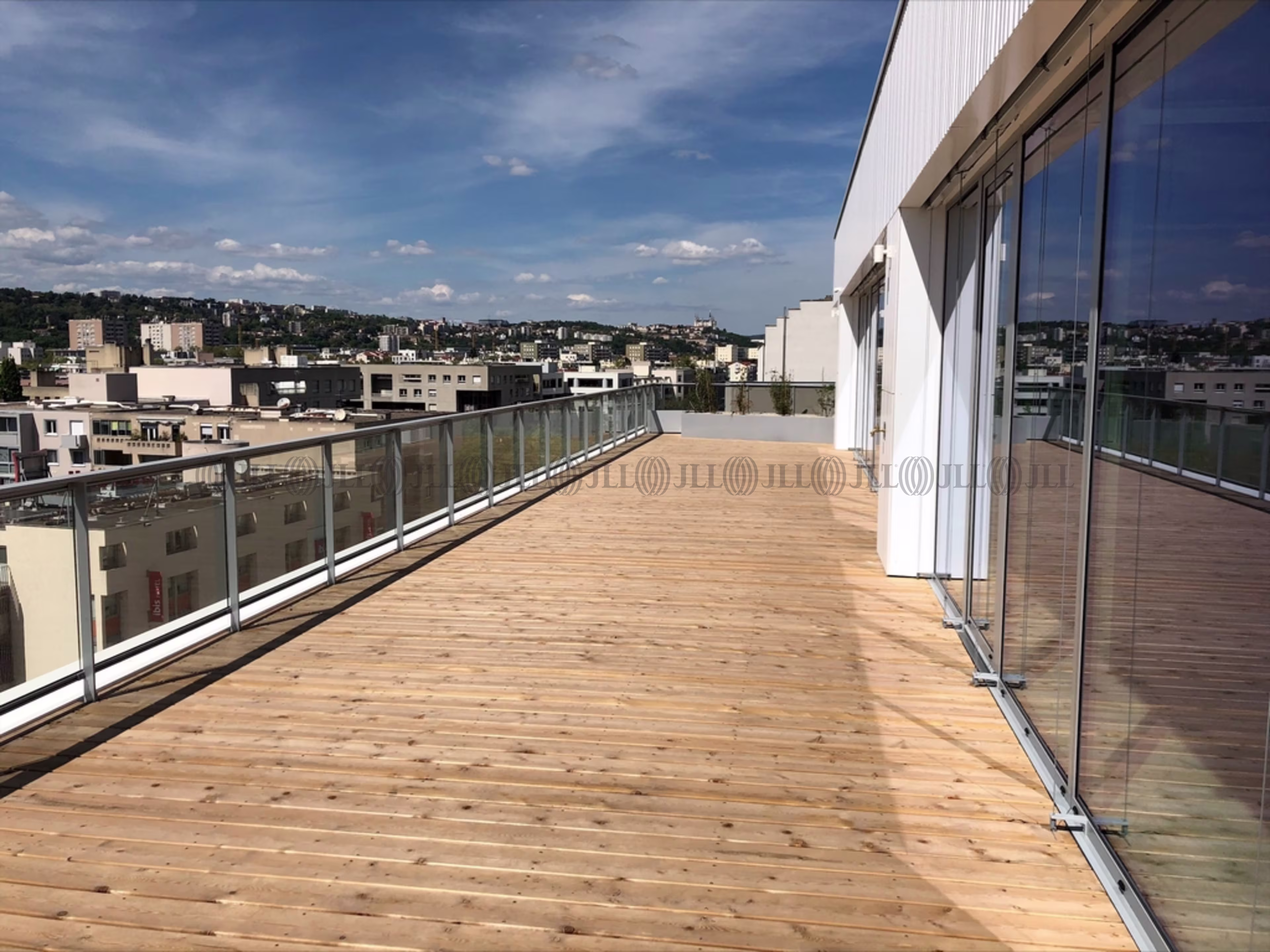 259-261 RUE MARCEL MERIEUX