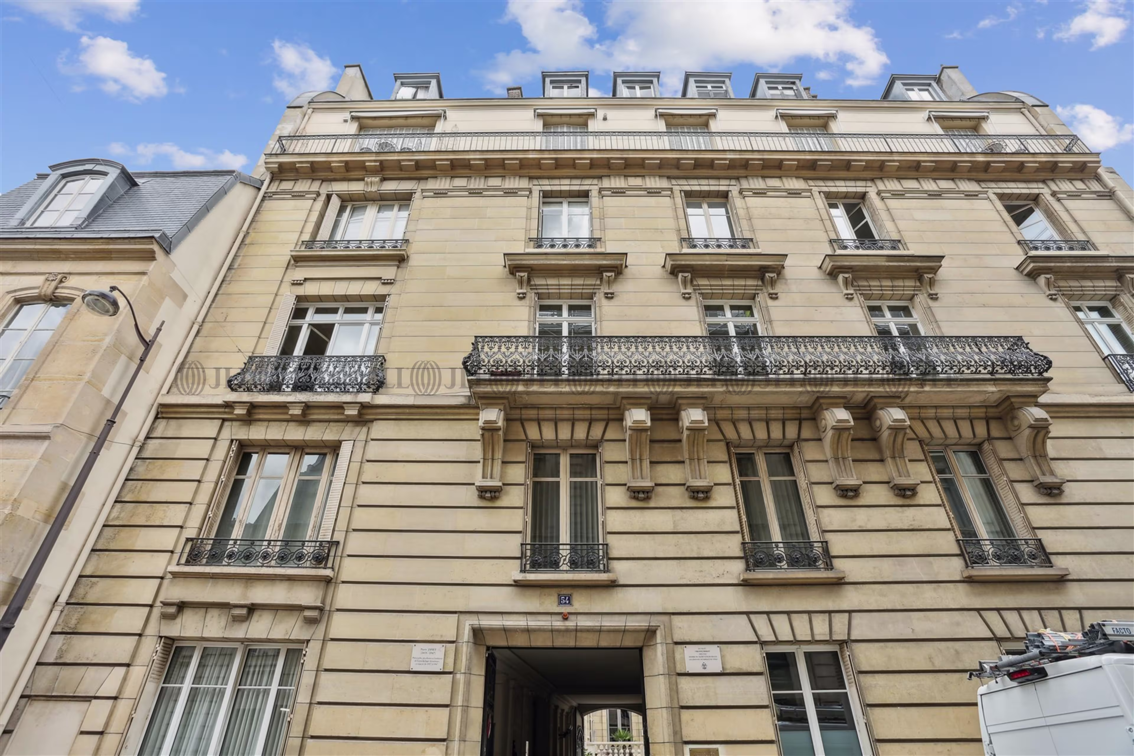 54 RUE DE VARENNE