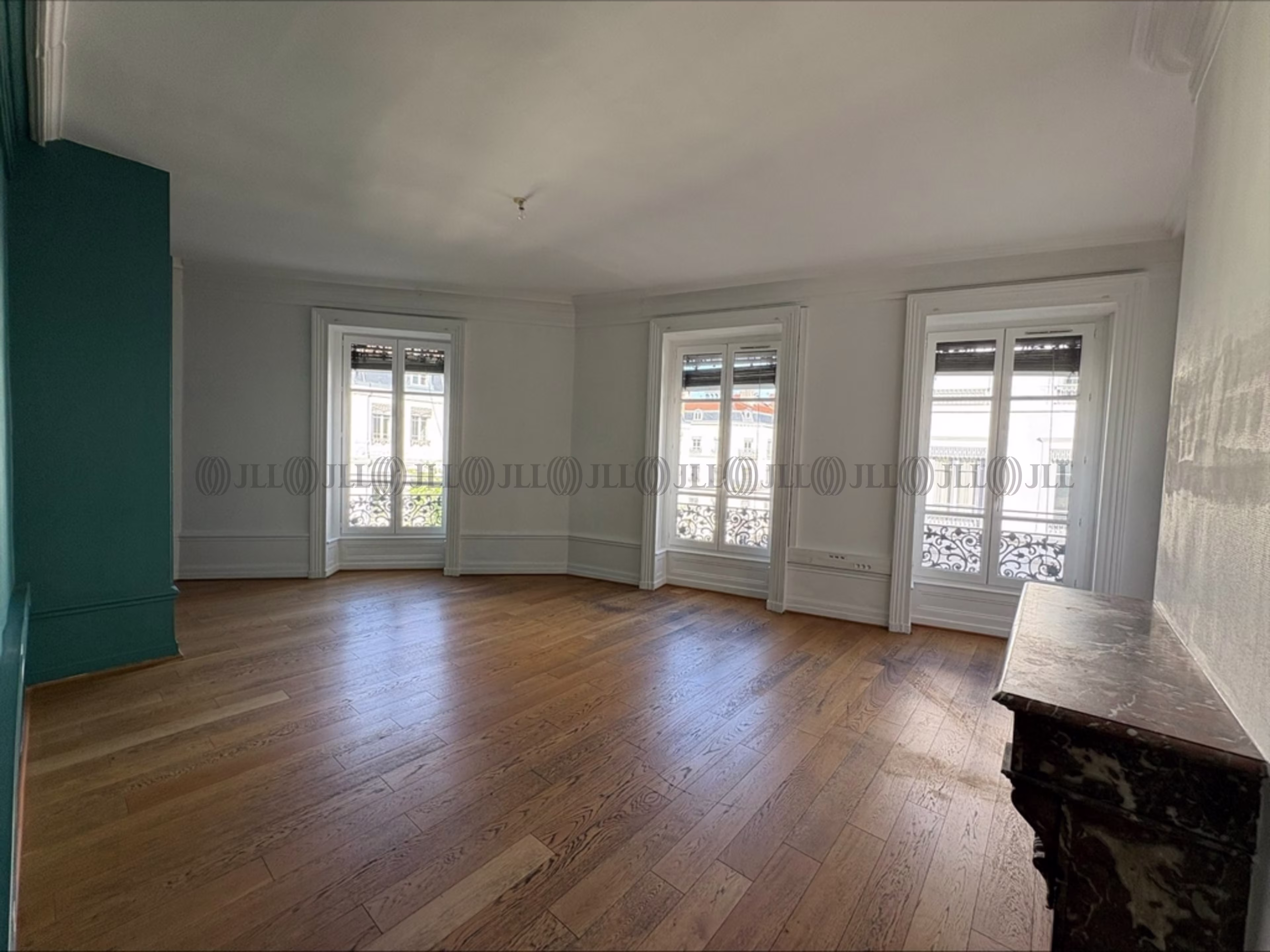 7 RUE DE LA REPUBLIQUE