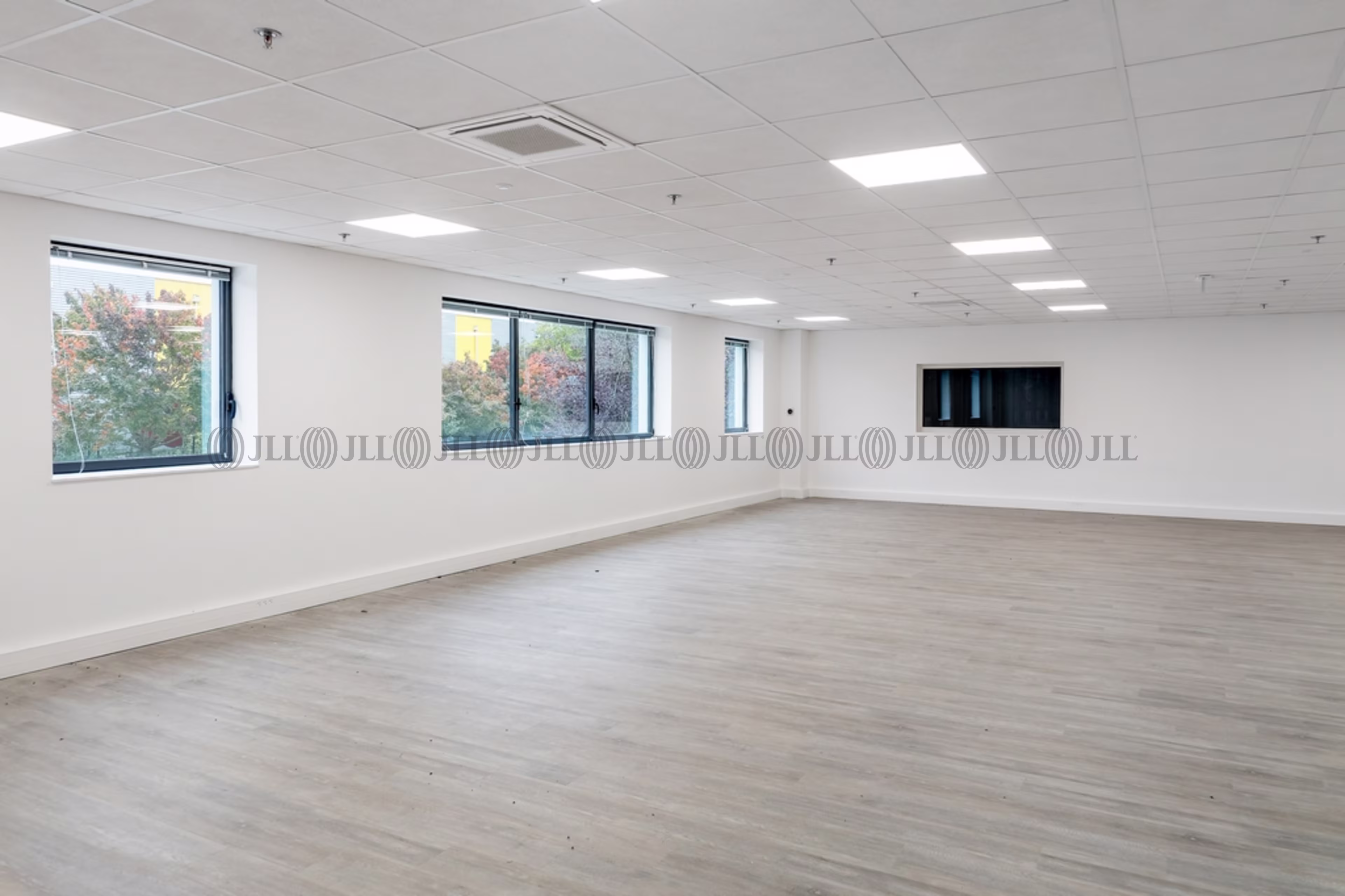 20 AVENUE DES FRERES LUMIERE