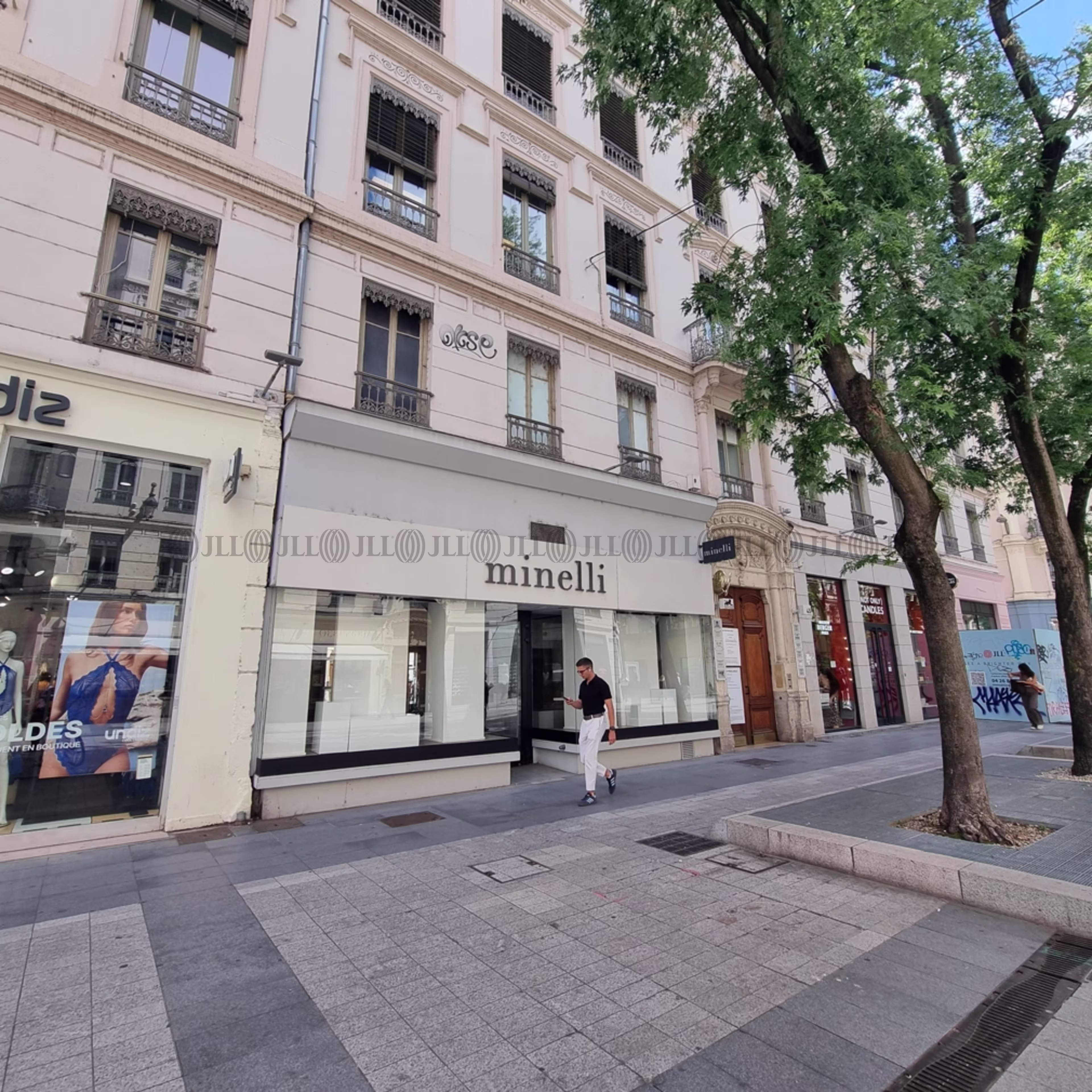 45 RUE DE LA REPUBLIQUE