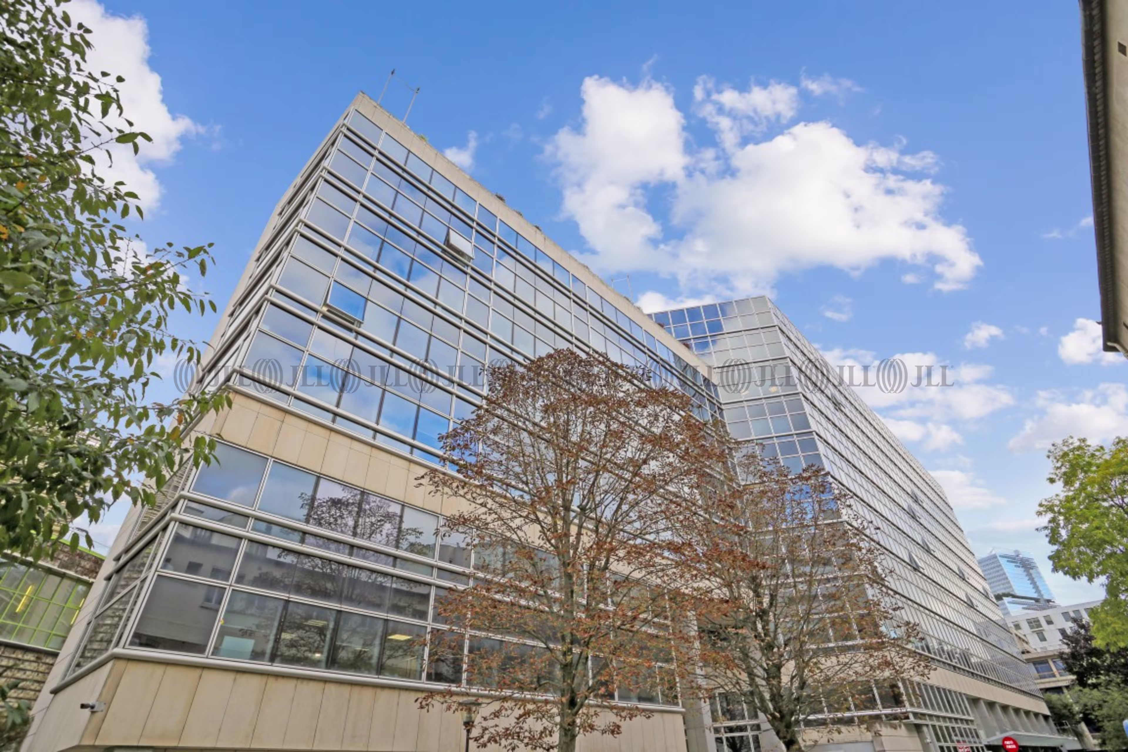 8 RUE BERNARD BUFFET