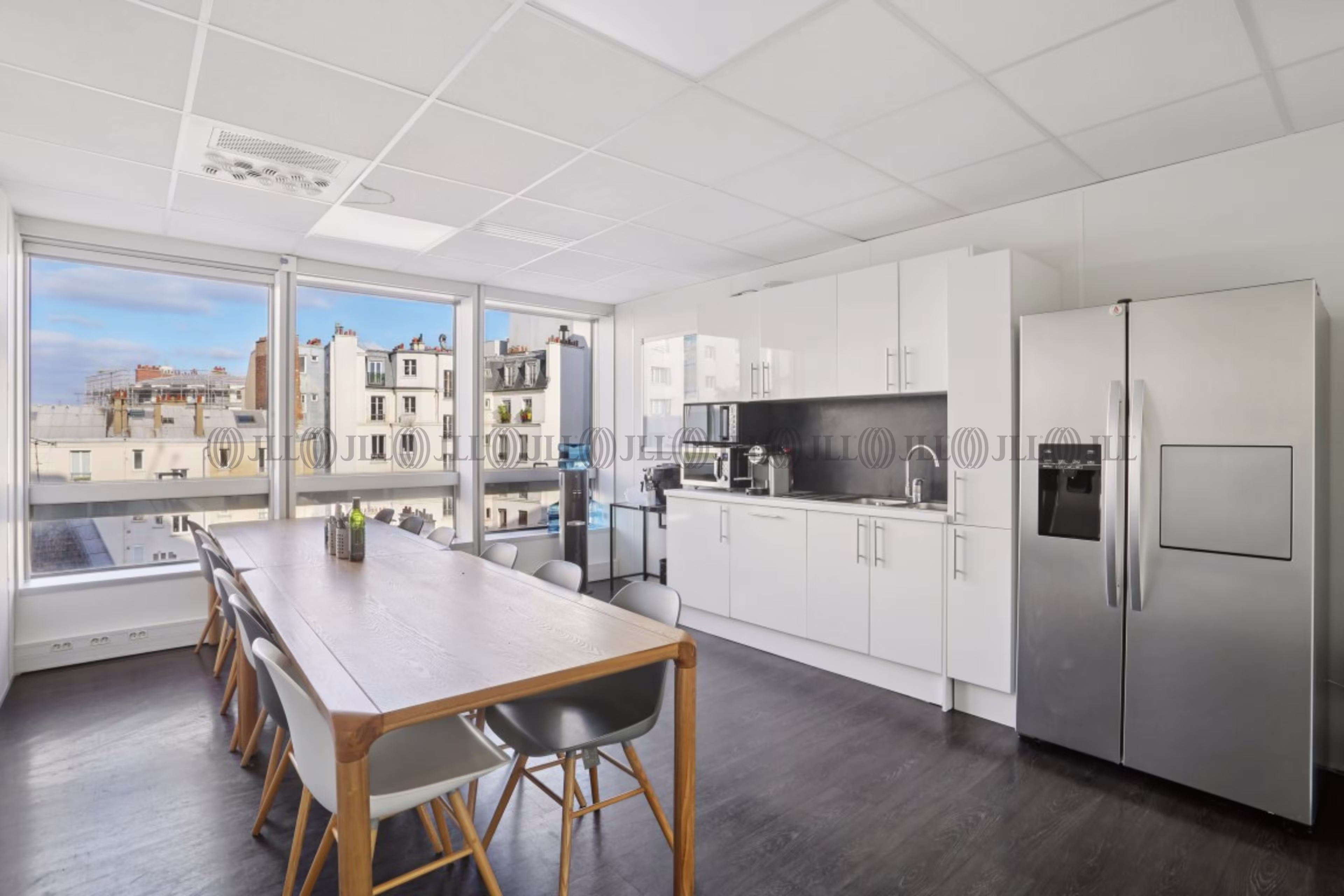 8 RUE BERNARD BUFFET