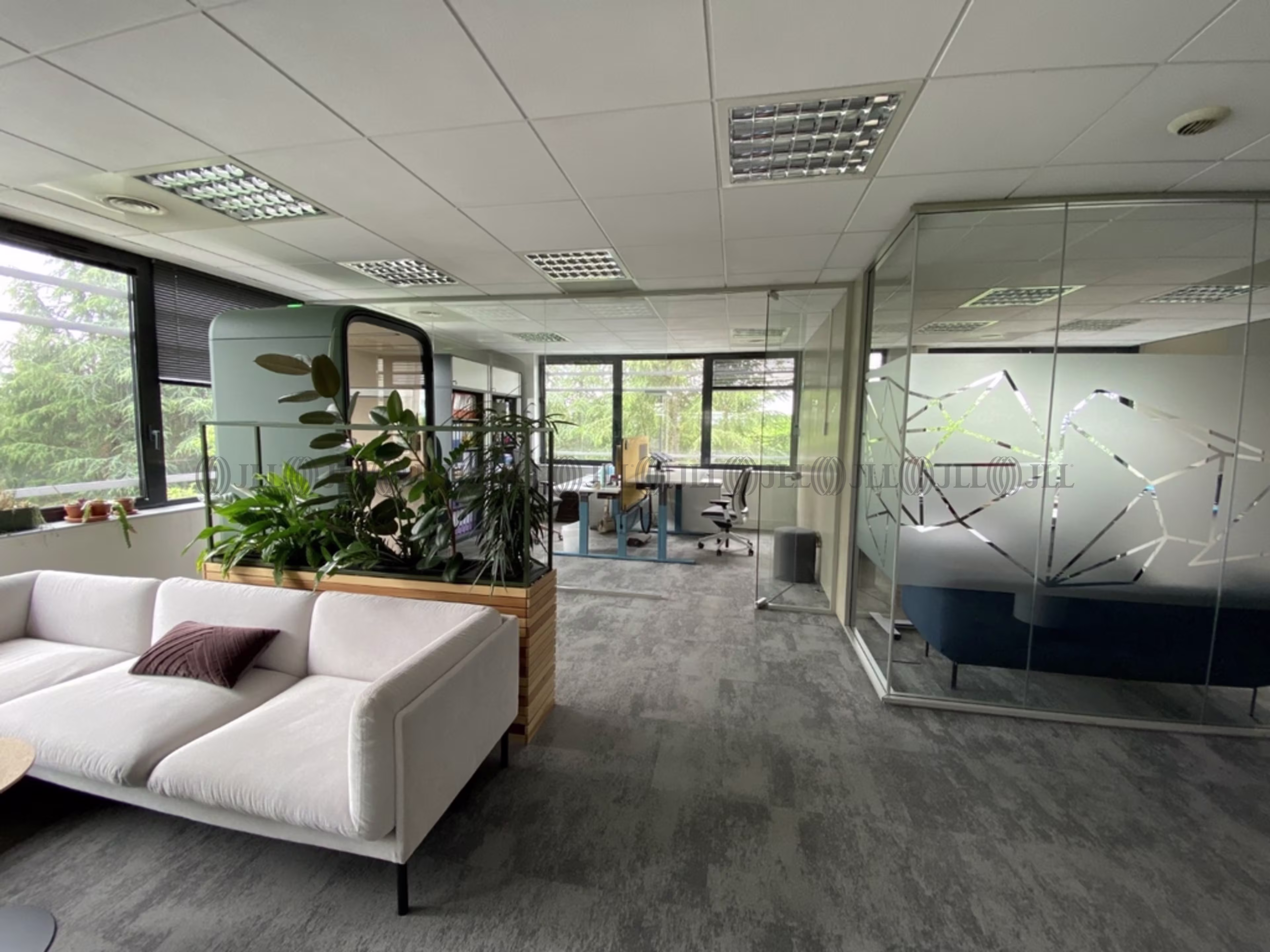 6 PLACE BERTHE MORISOT