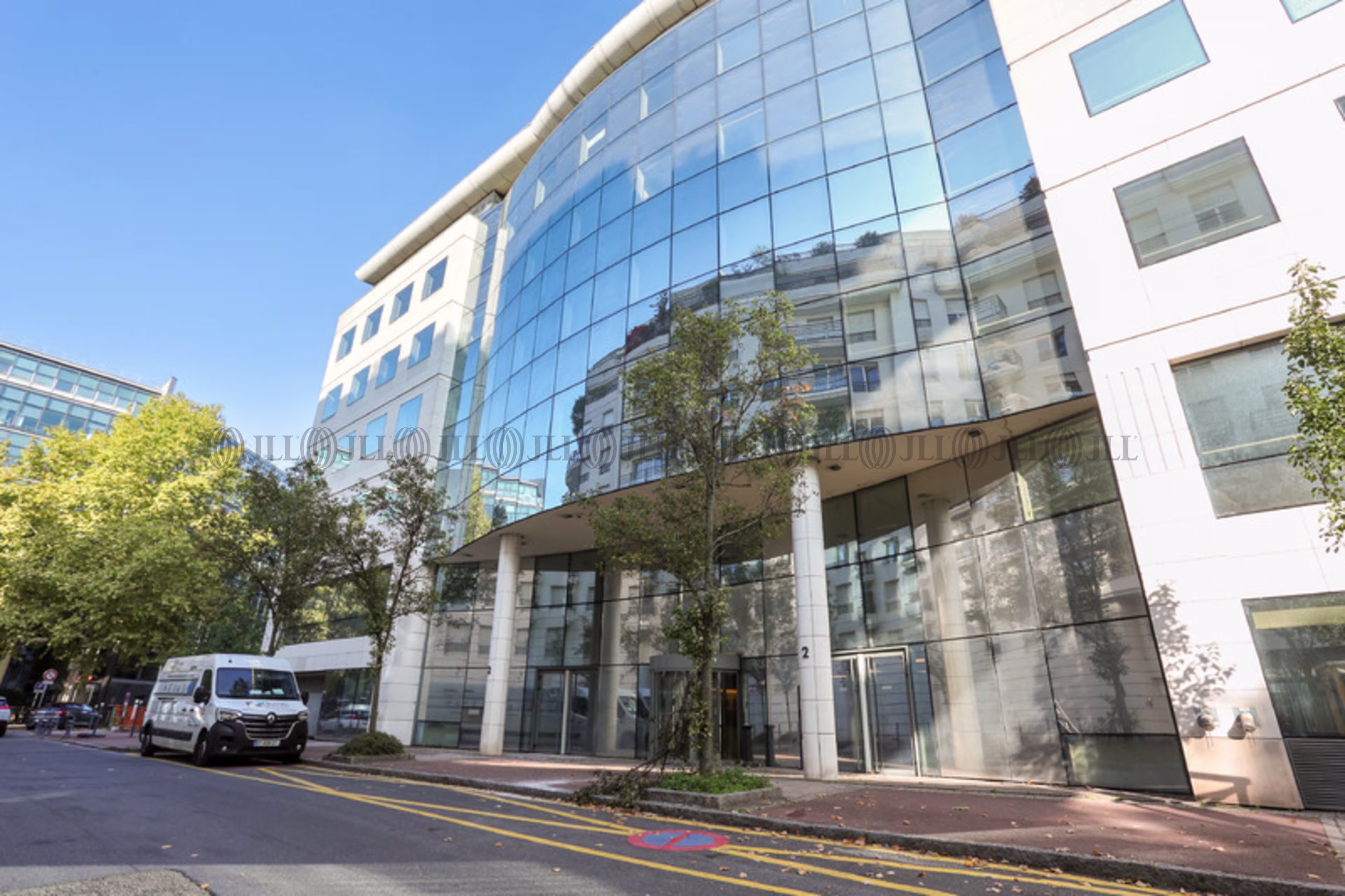 2 RUE MAURICE MALLET