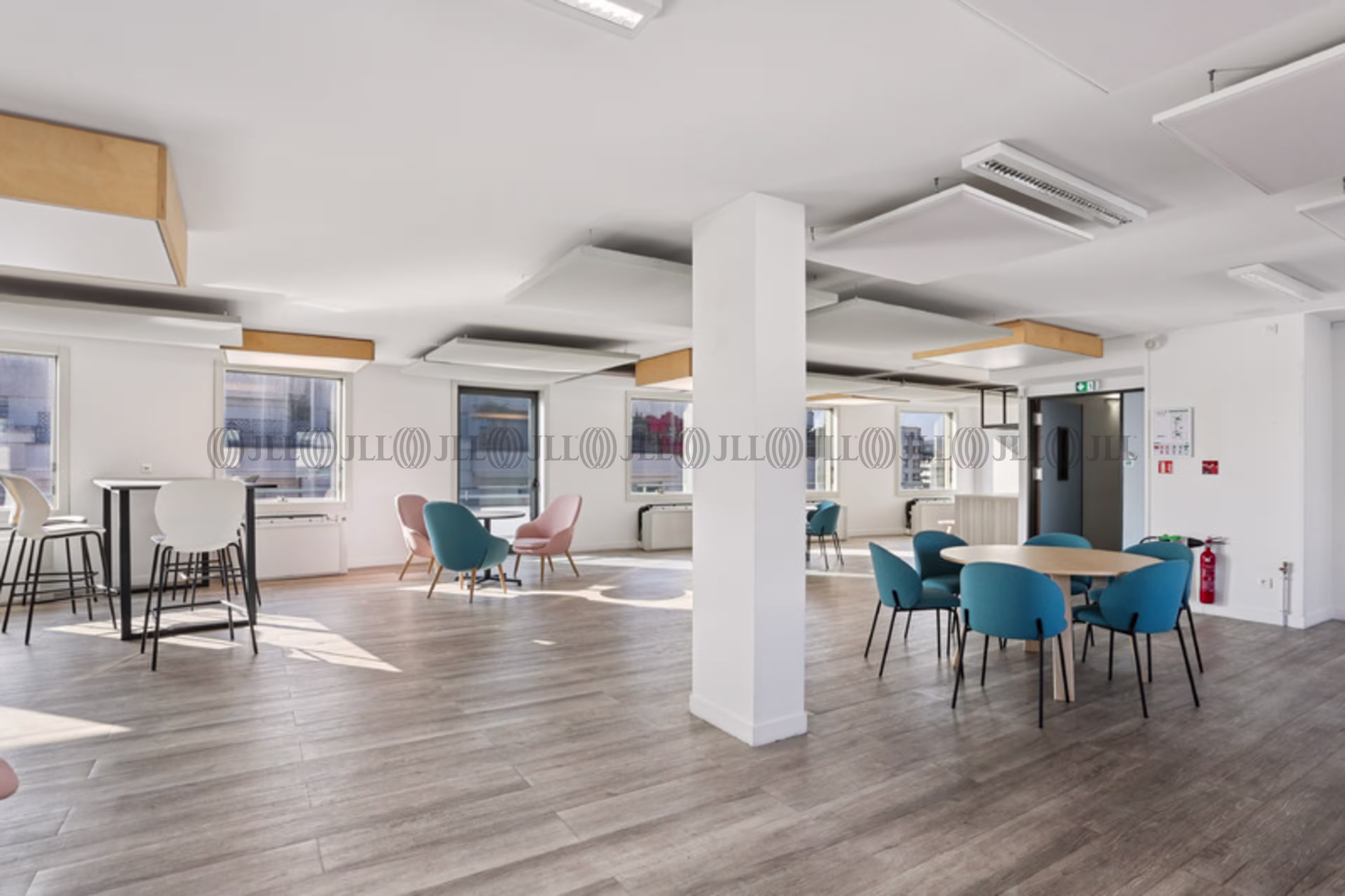 2 RUE MAURICE MALLET