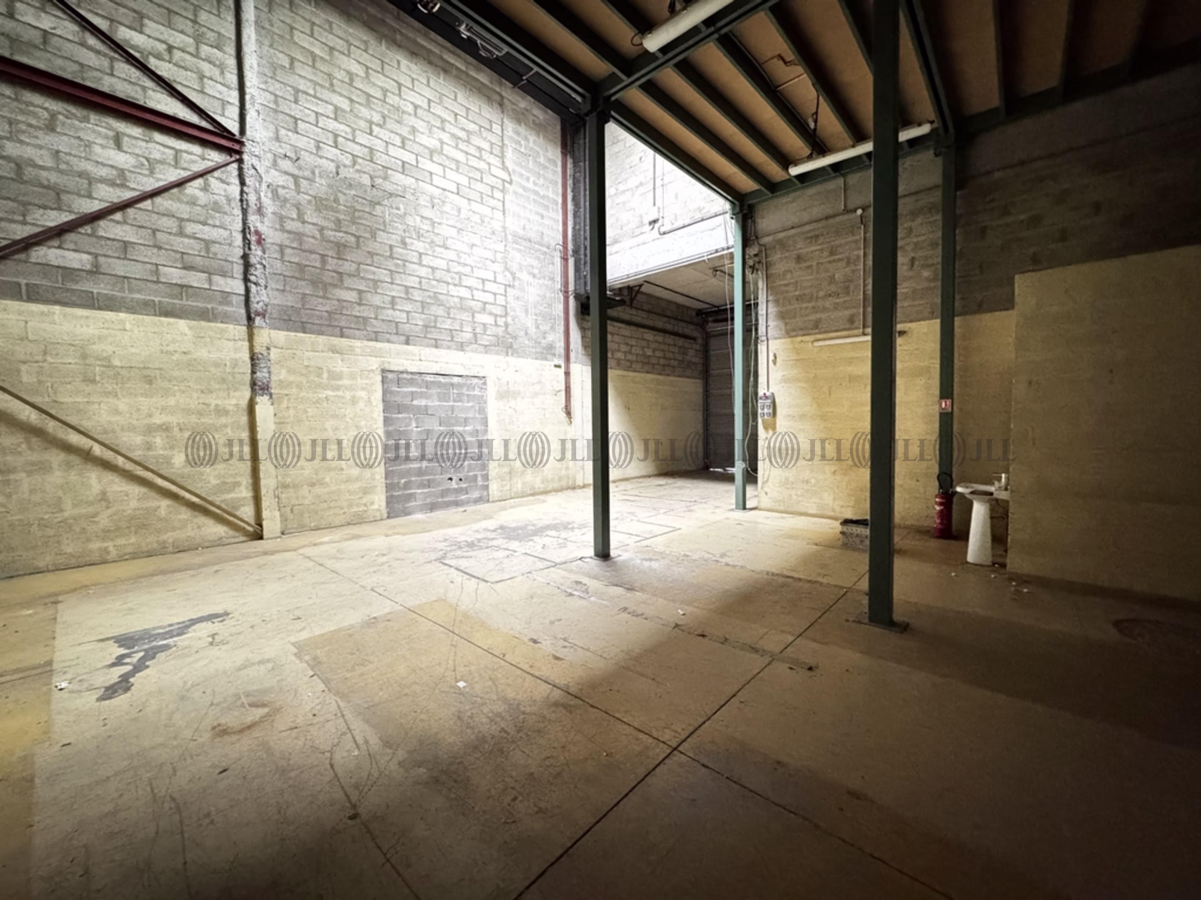 6-30 AVENUE ROGER SALENGRO