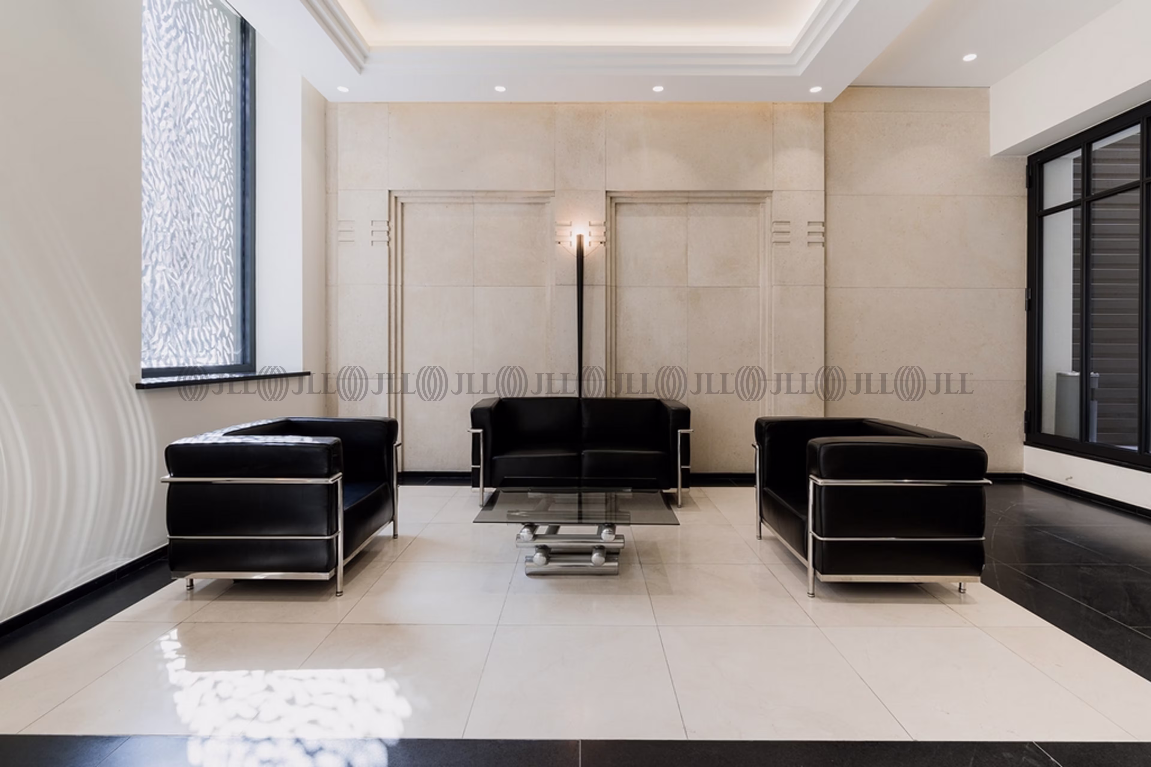 19 RUE DES PONTS DE COMINES