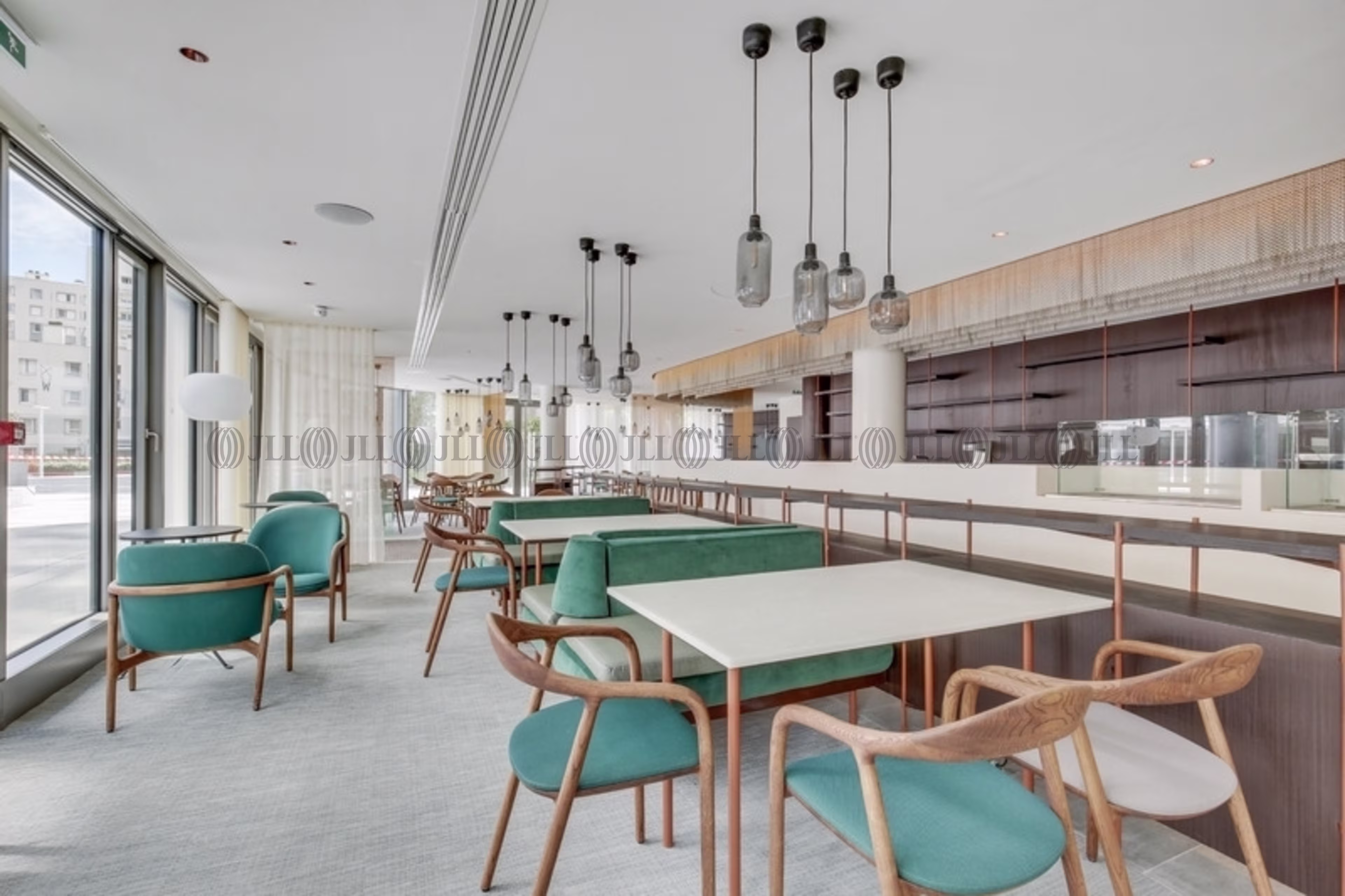 16-32 RUE HENRI REGNAULT