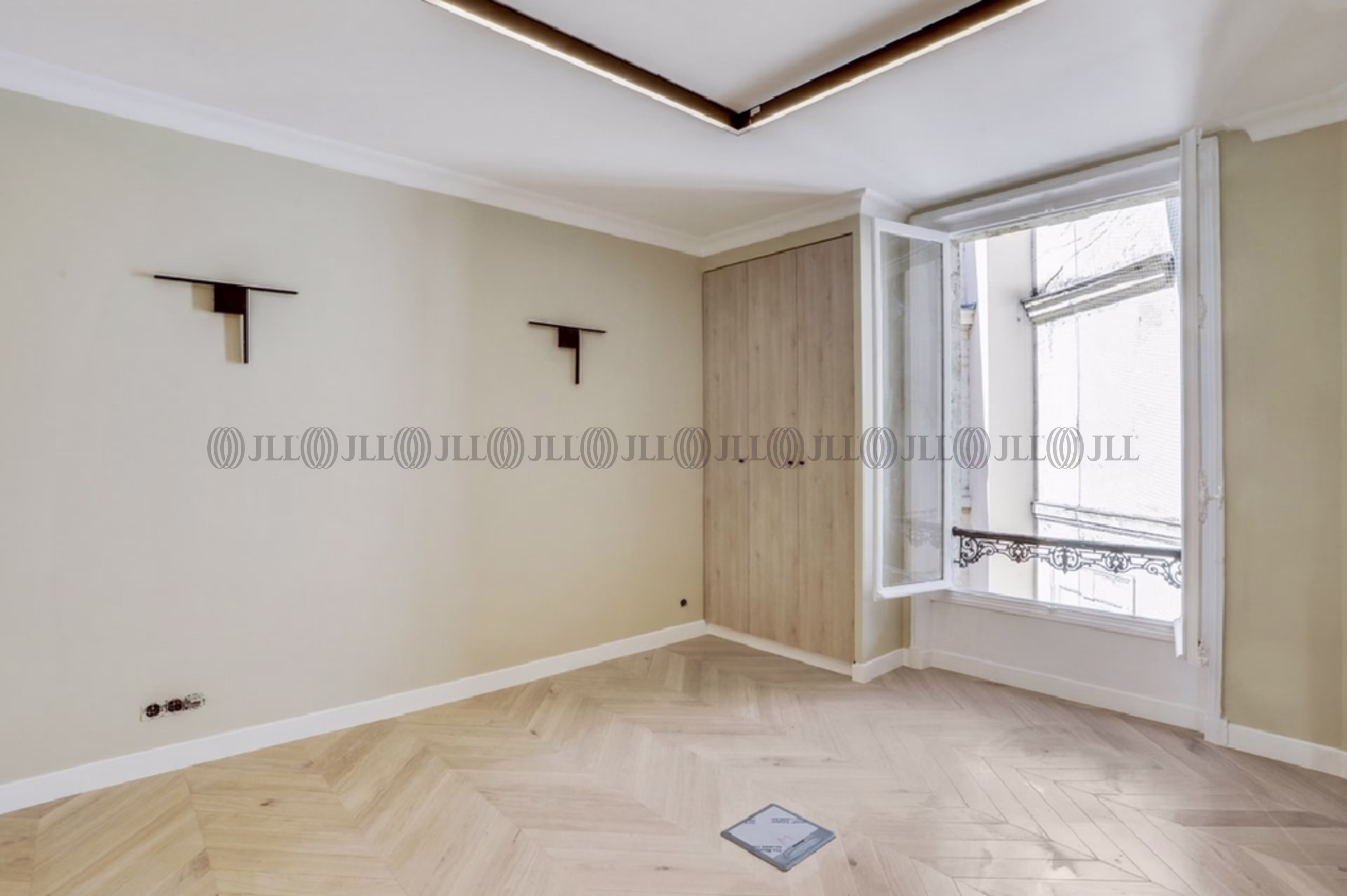 13 BOULEVARD MALESHERBES