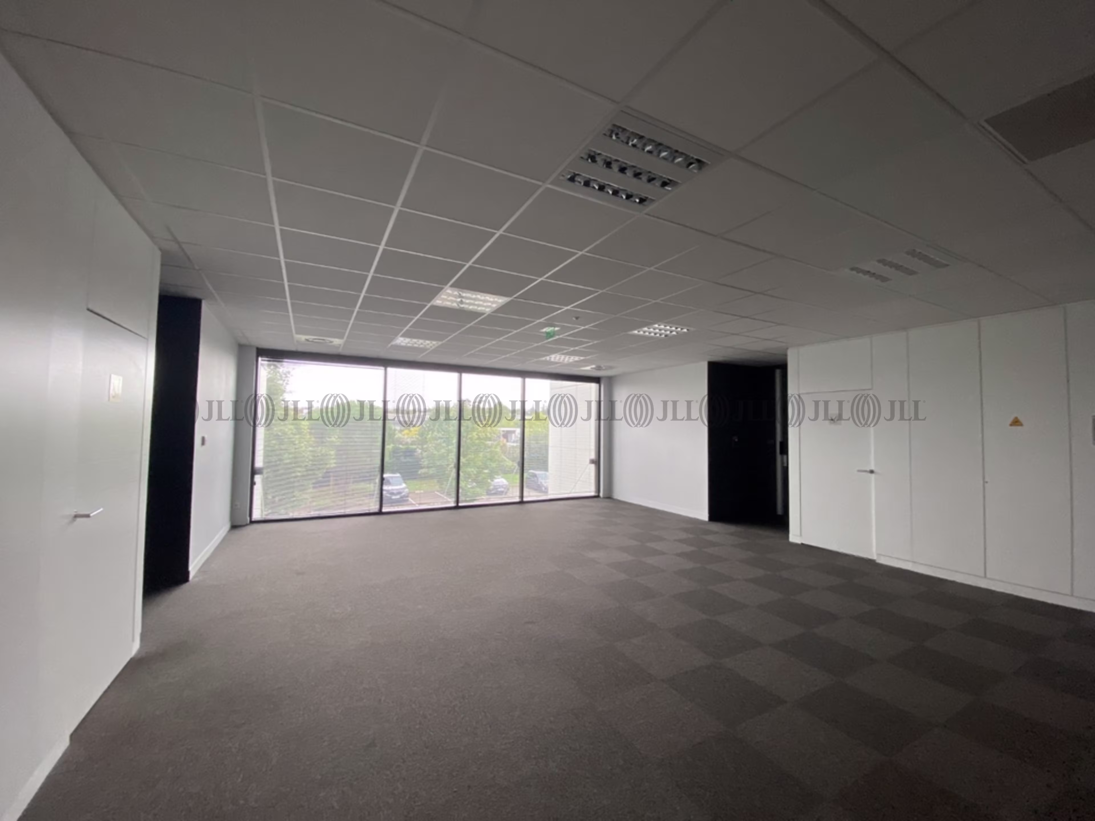 575-655 ALLEE DES PARCS