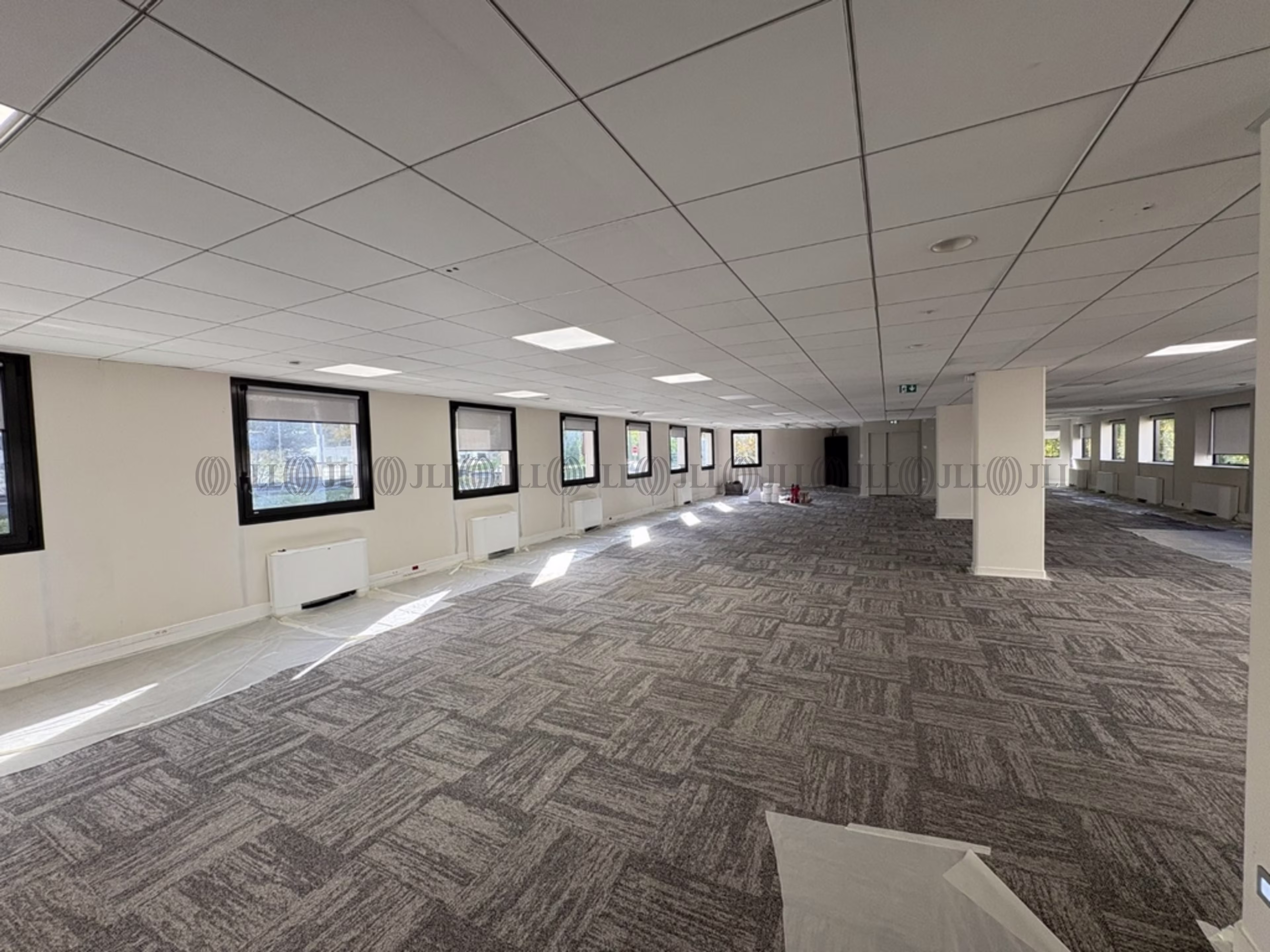 26-28 AVENUE RENE CASSIN