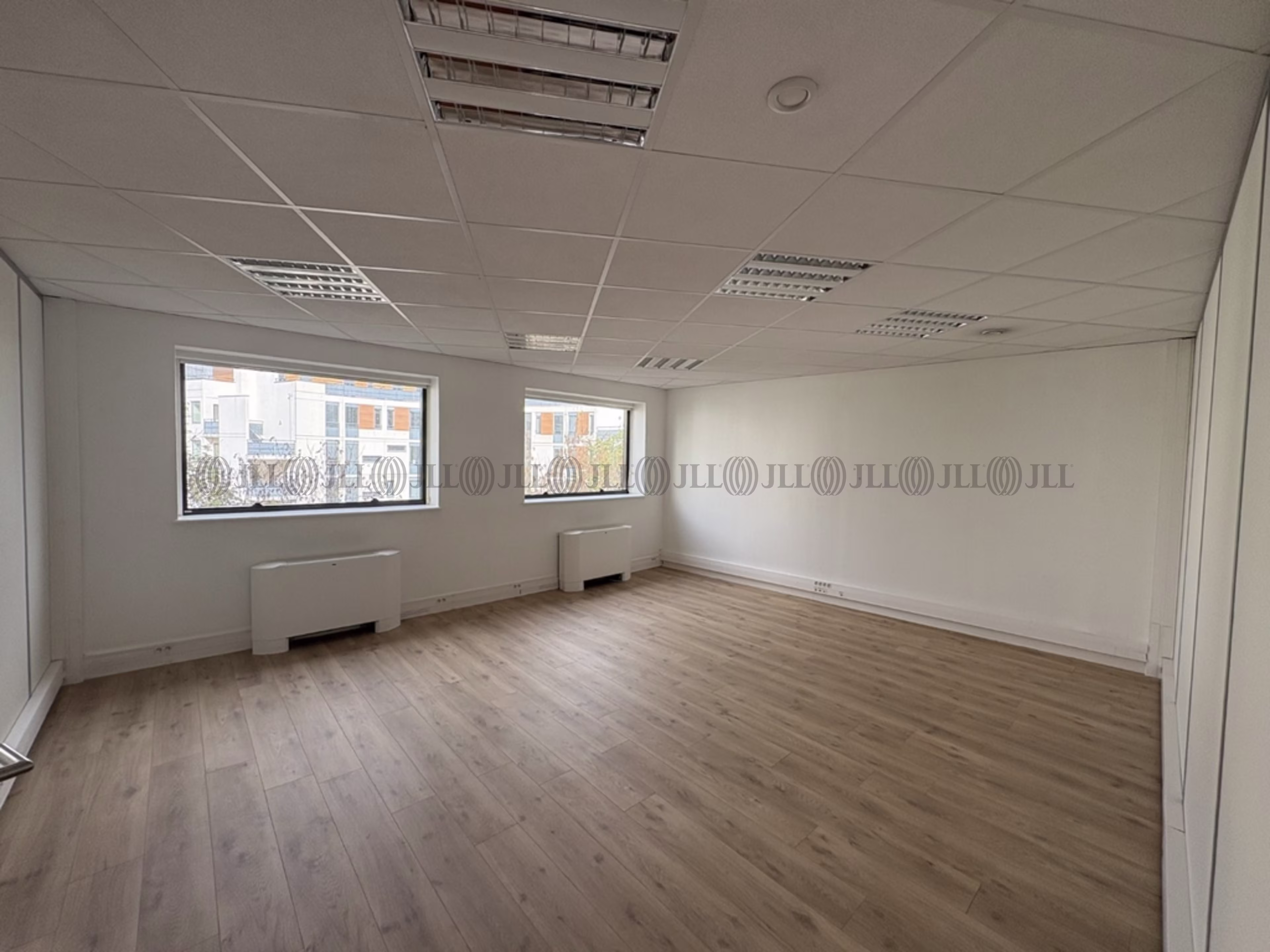 26-28 AVENUE RENE CASSIN