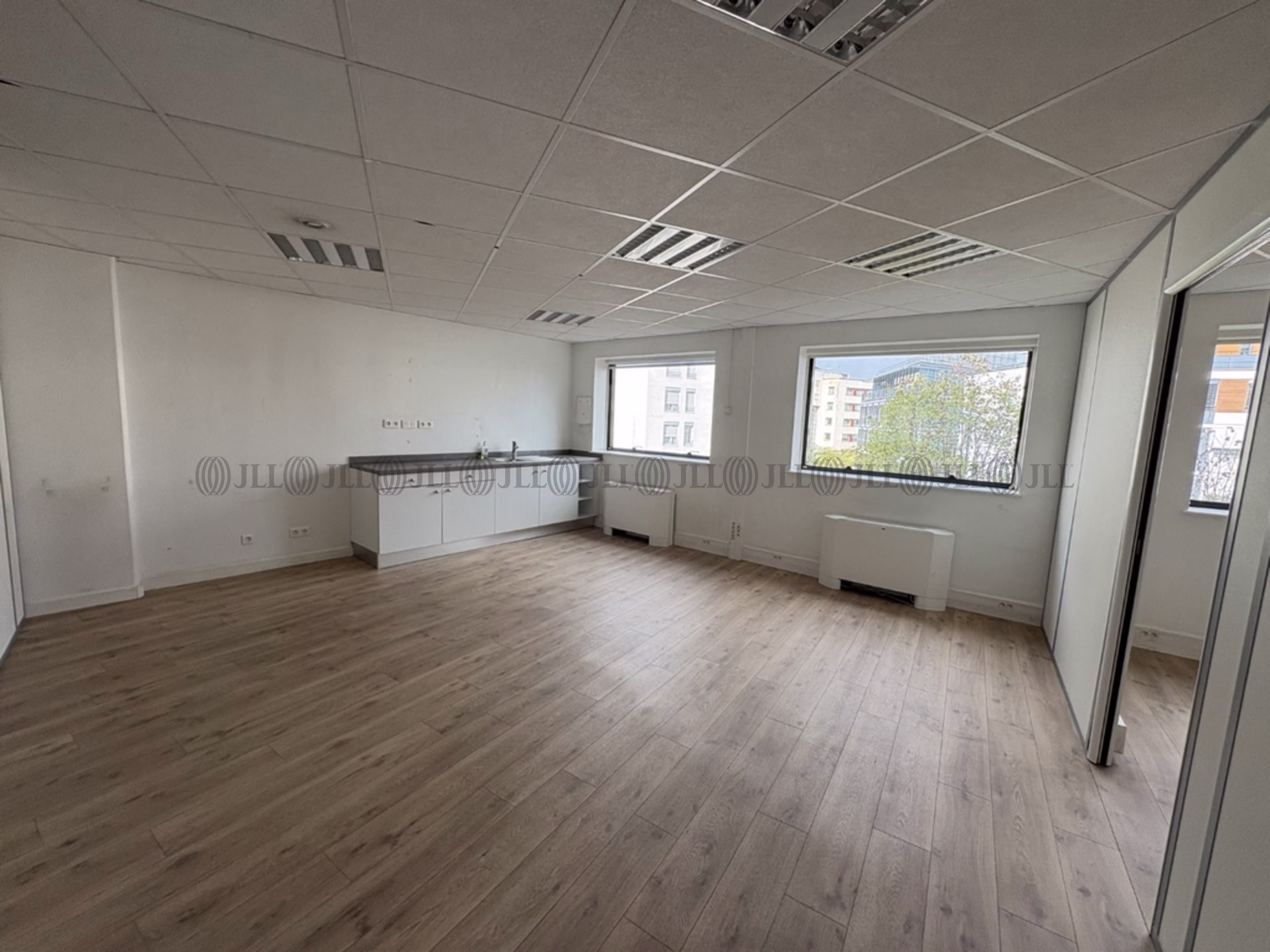 26-28 AVENUE RENE CASSIN