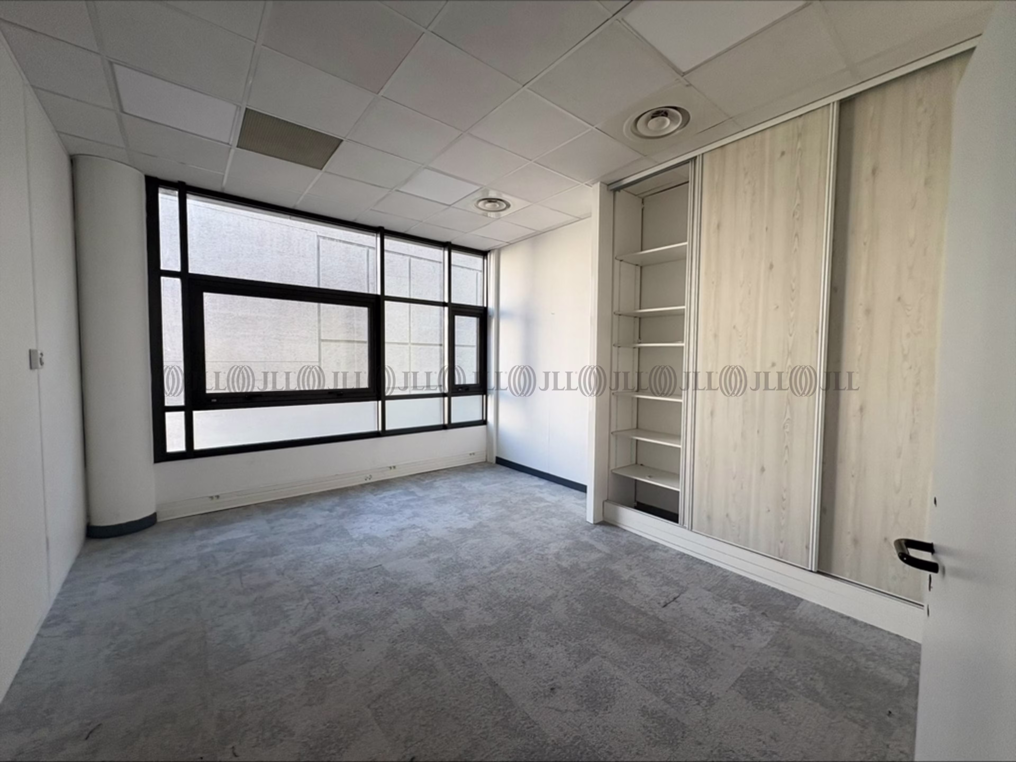 26-28 AVENUE RENE CASSIN