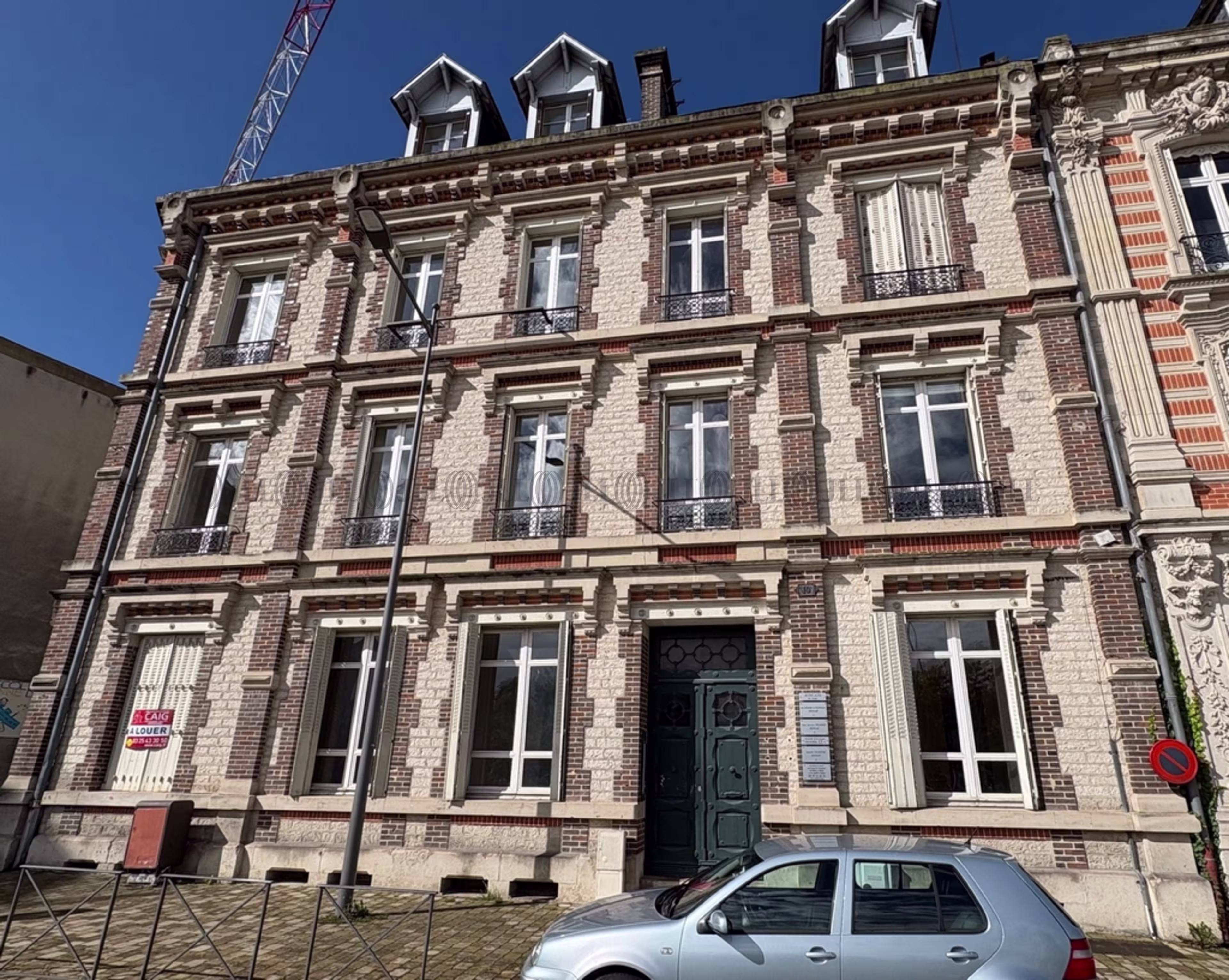 10 PLACE CASIMIR PERIER