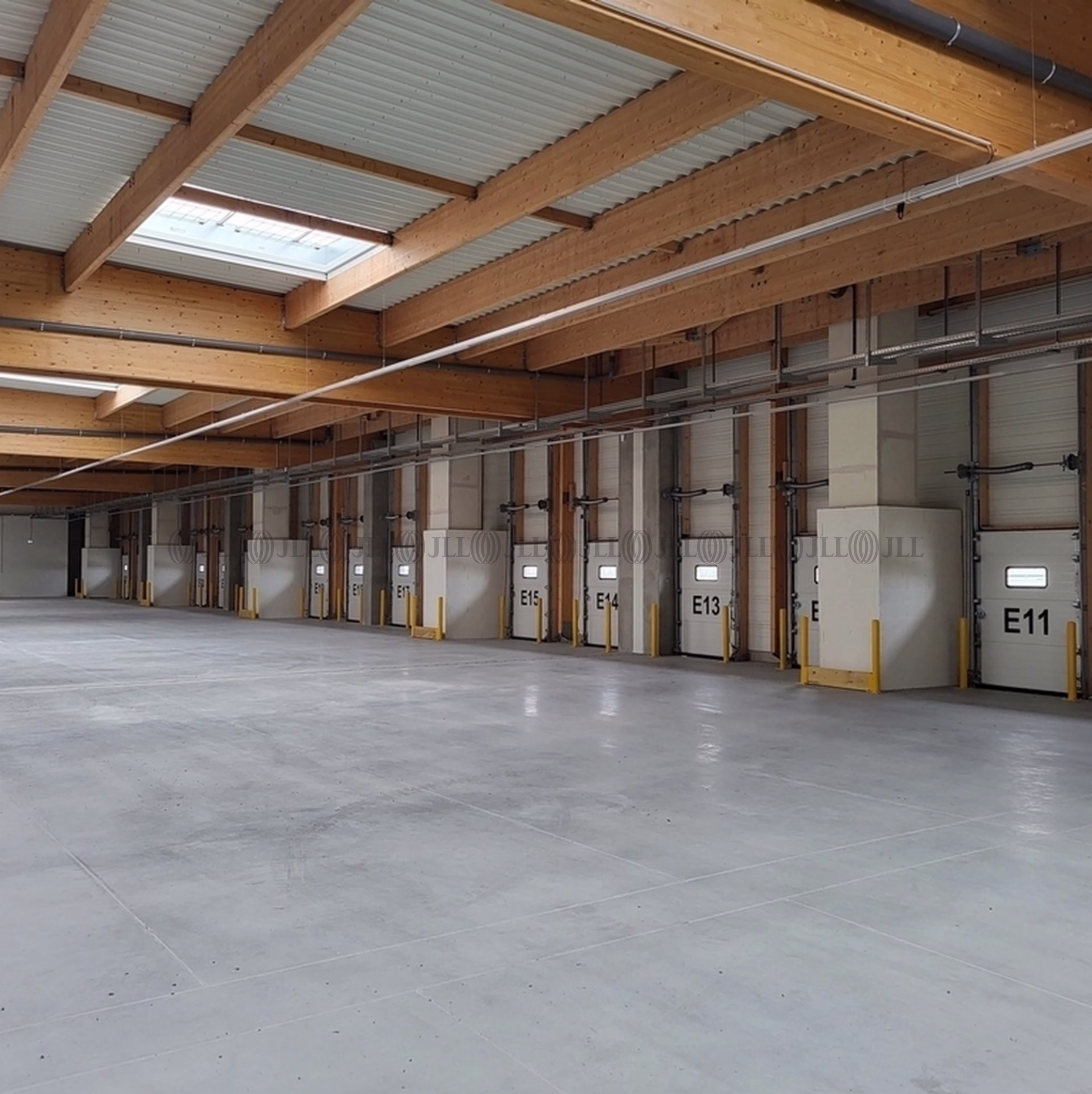 4 AVENUE DE MONTMARTIN