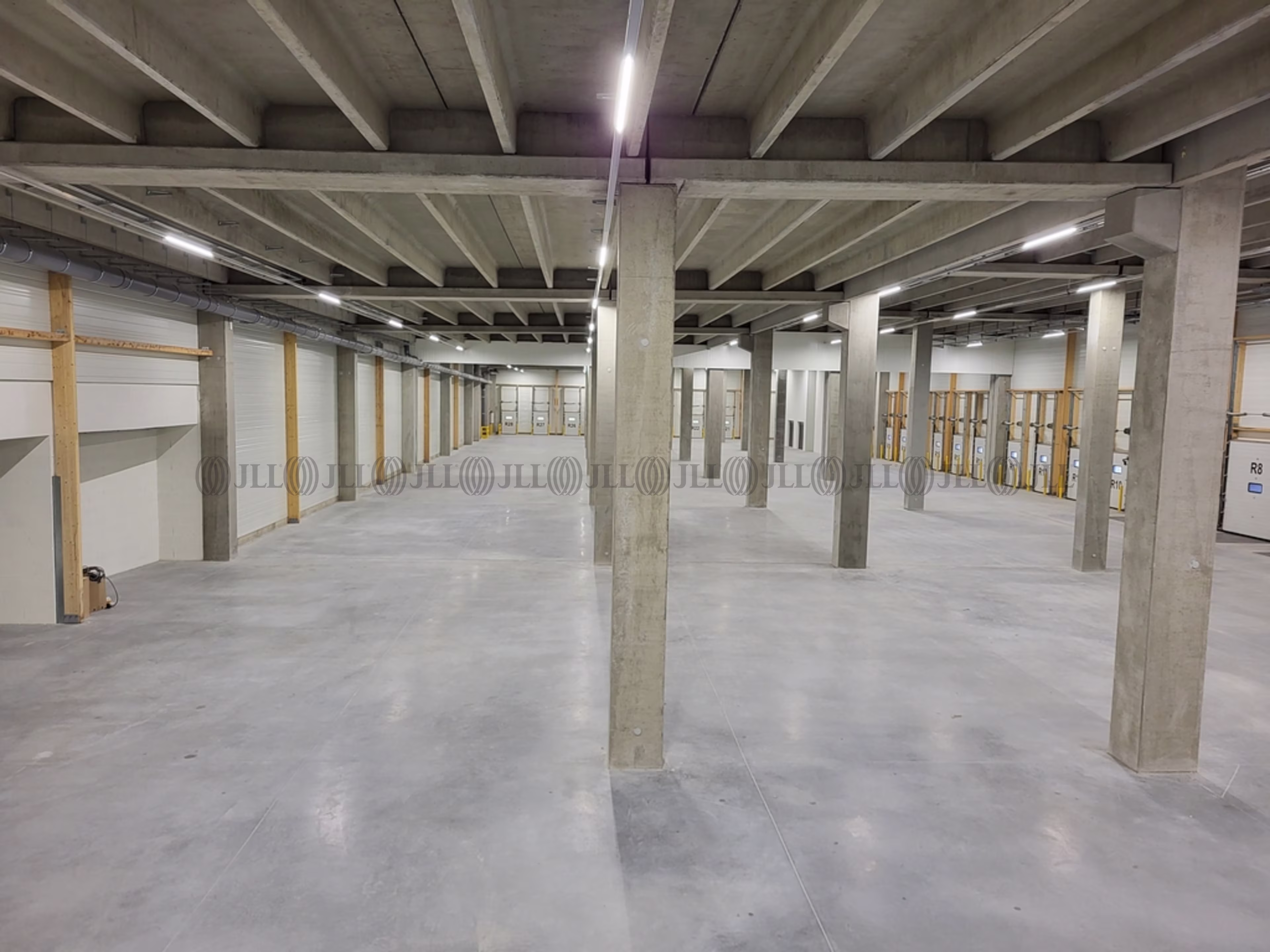 4 AVENUE DE MONTMARTIN