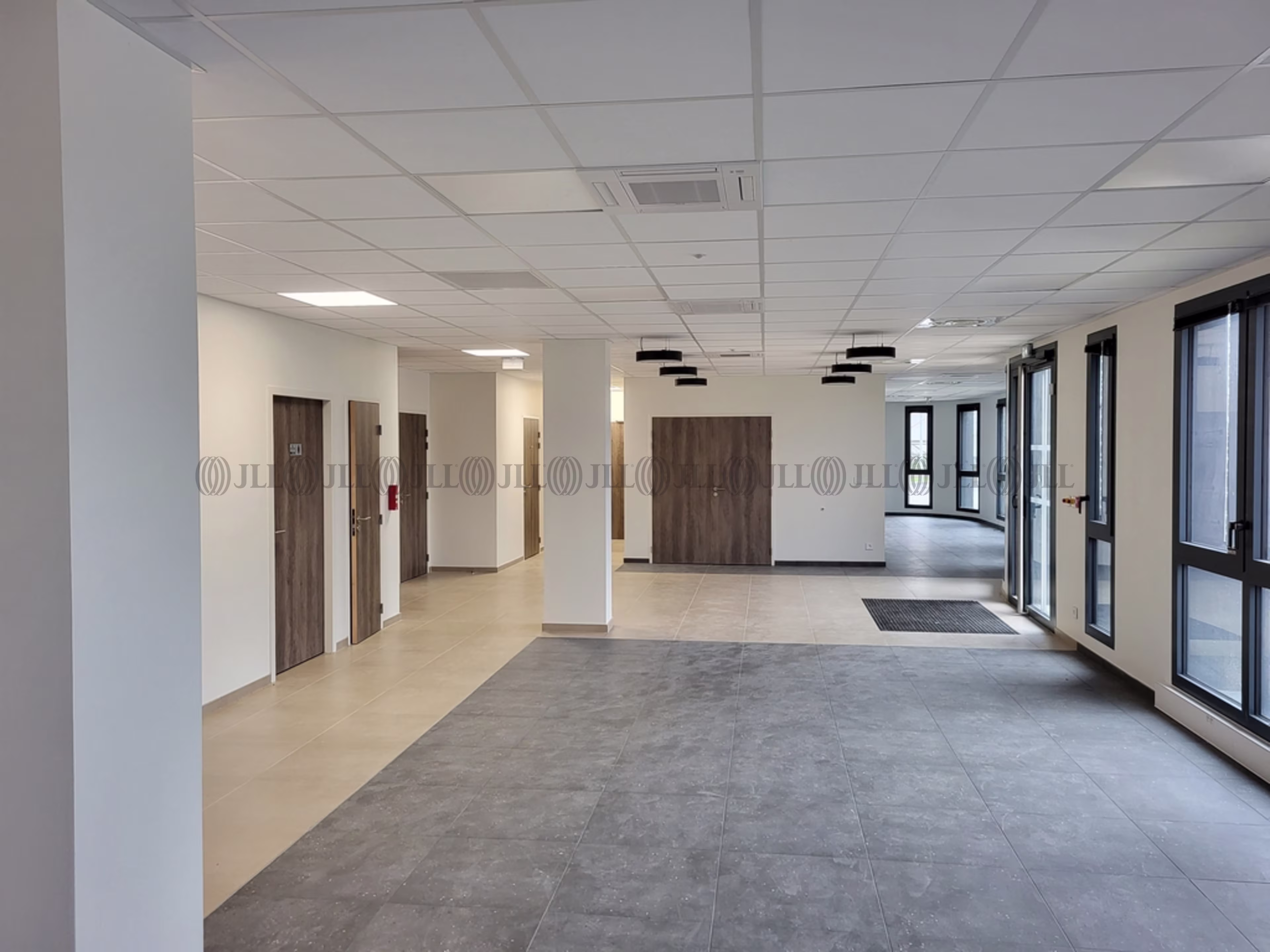 4 AVENUE DE MONTMARTIN