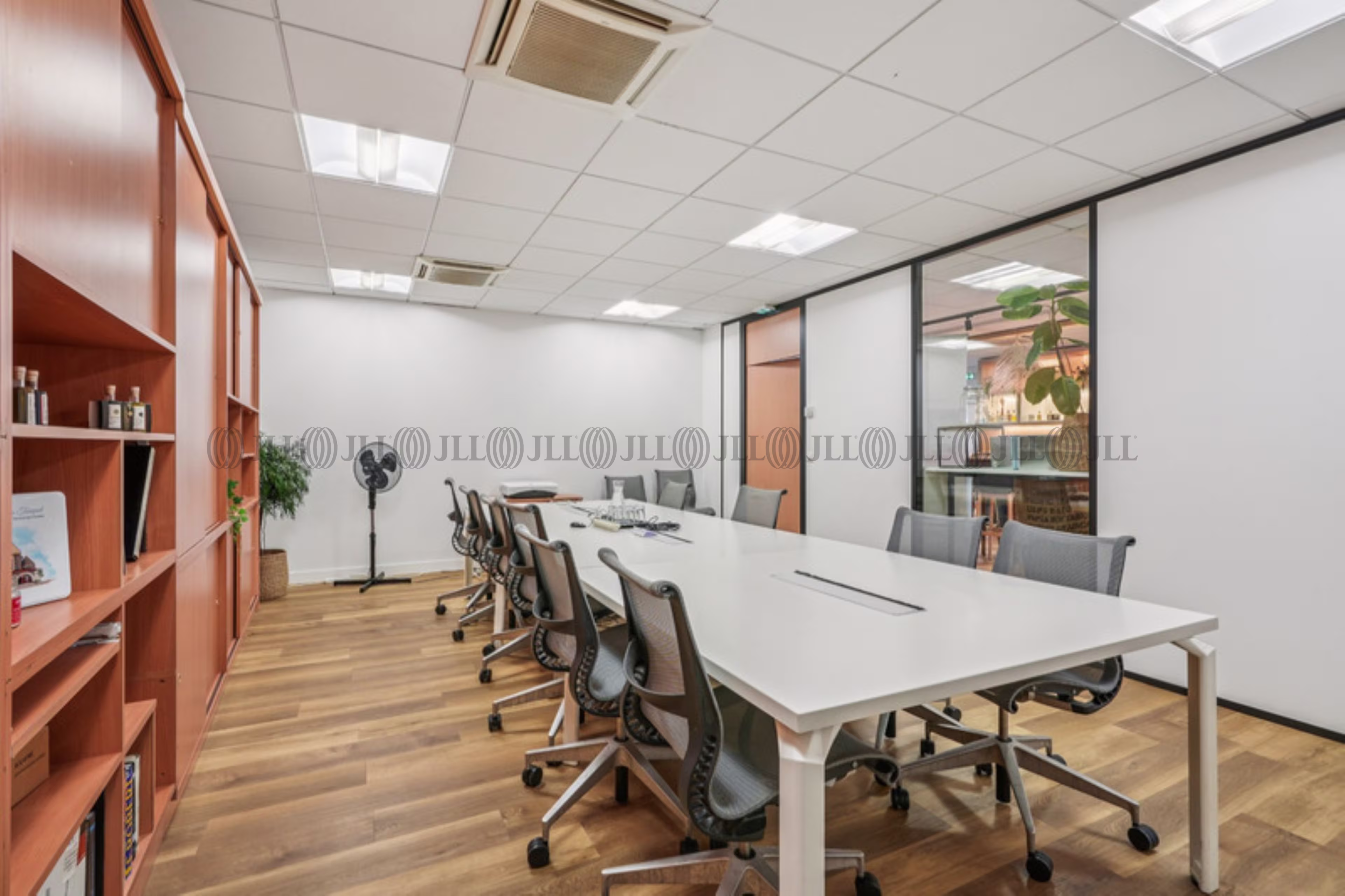 31-37 AVENUE DE WAGRAM