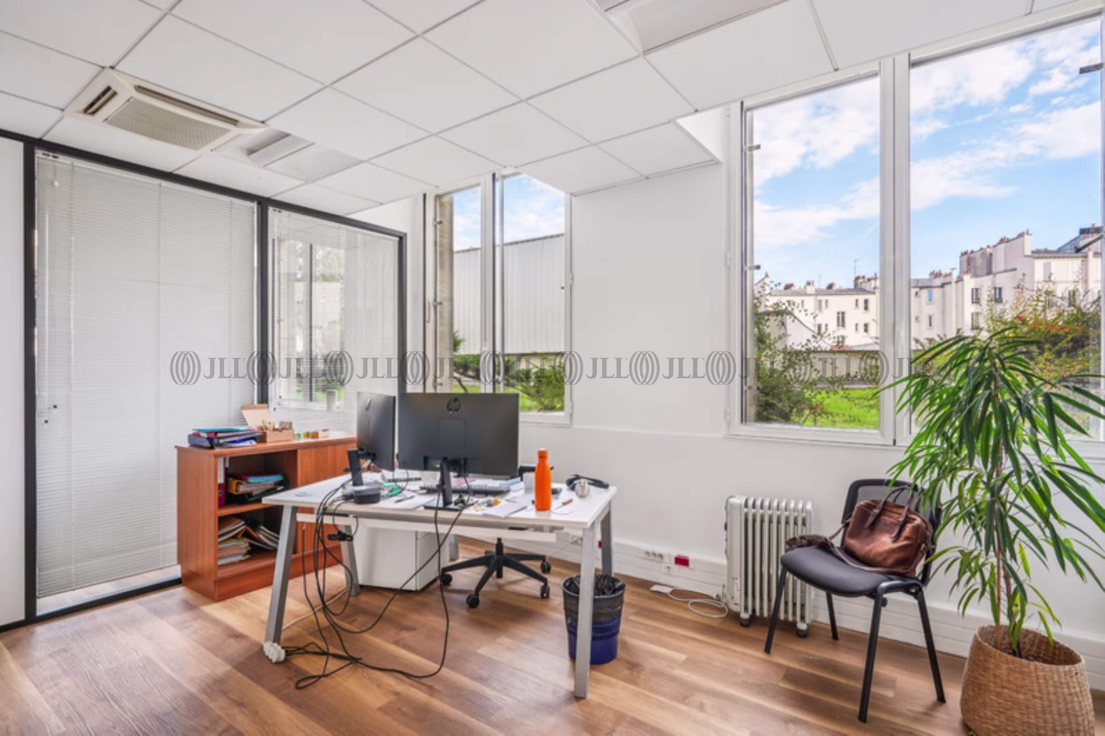 31-37 AVENUE DE WAGRAM