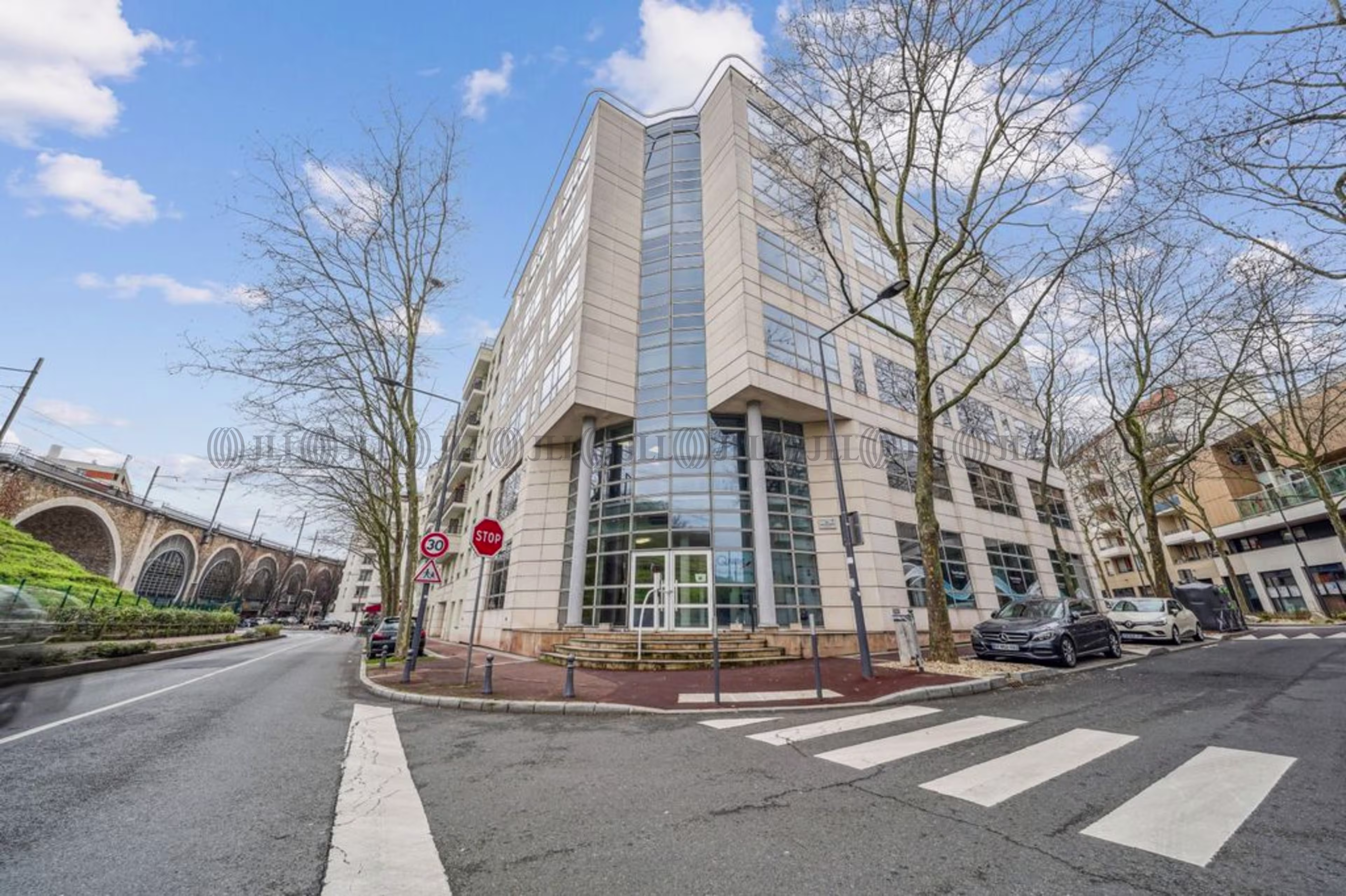 1-1BIS RUE JACQUES HENRI LARTIGUE