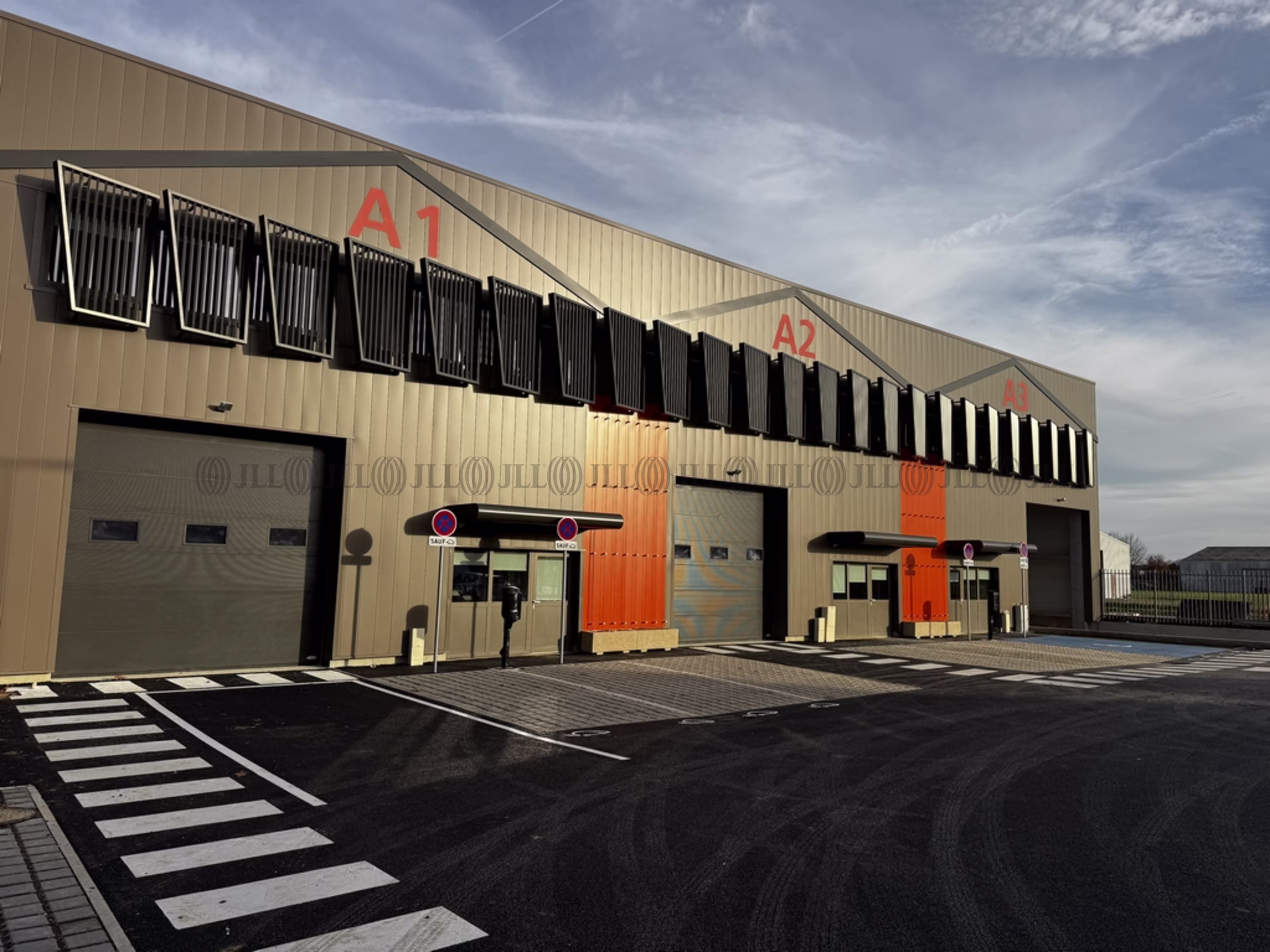 1-3 ALLEE DE L ENVOL