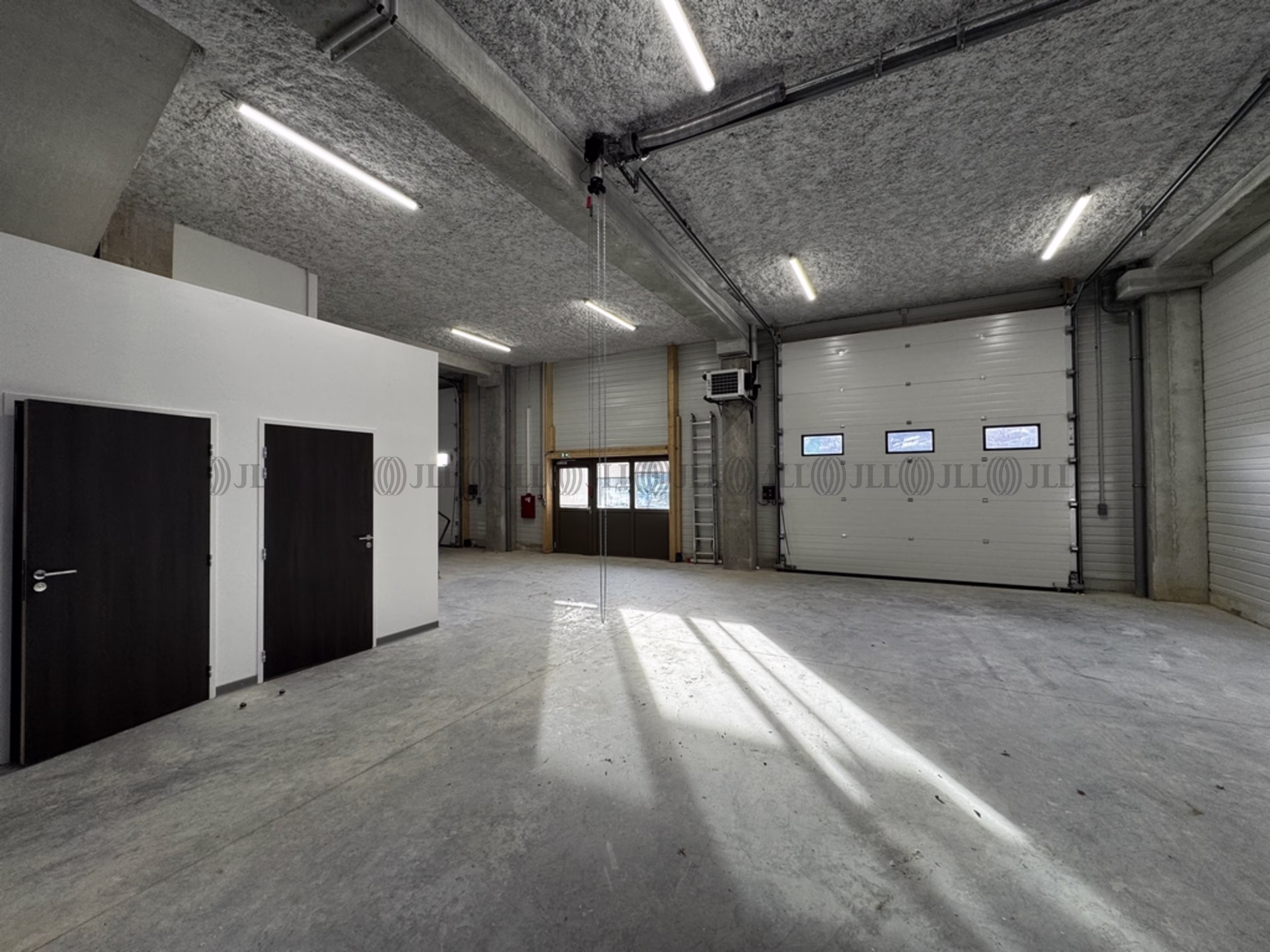 1-3 ALLEE DE L ENVOL