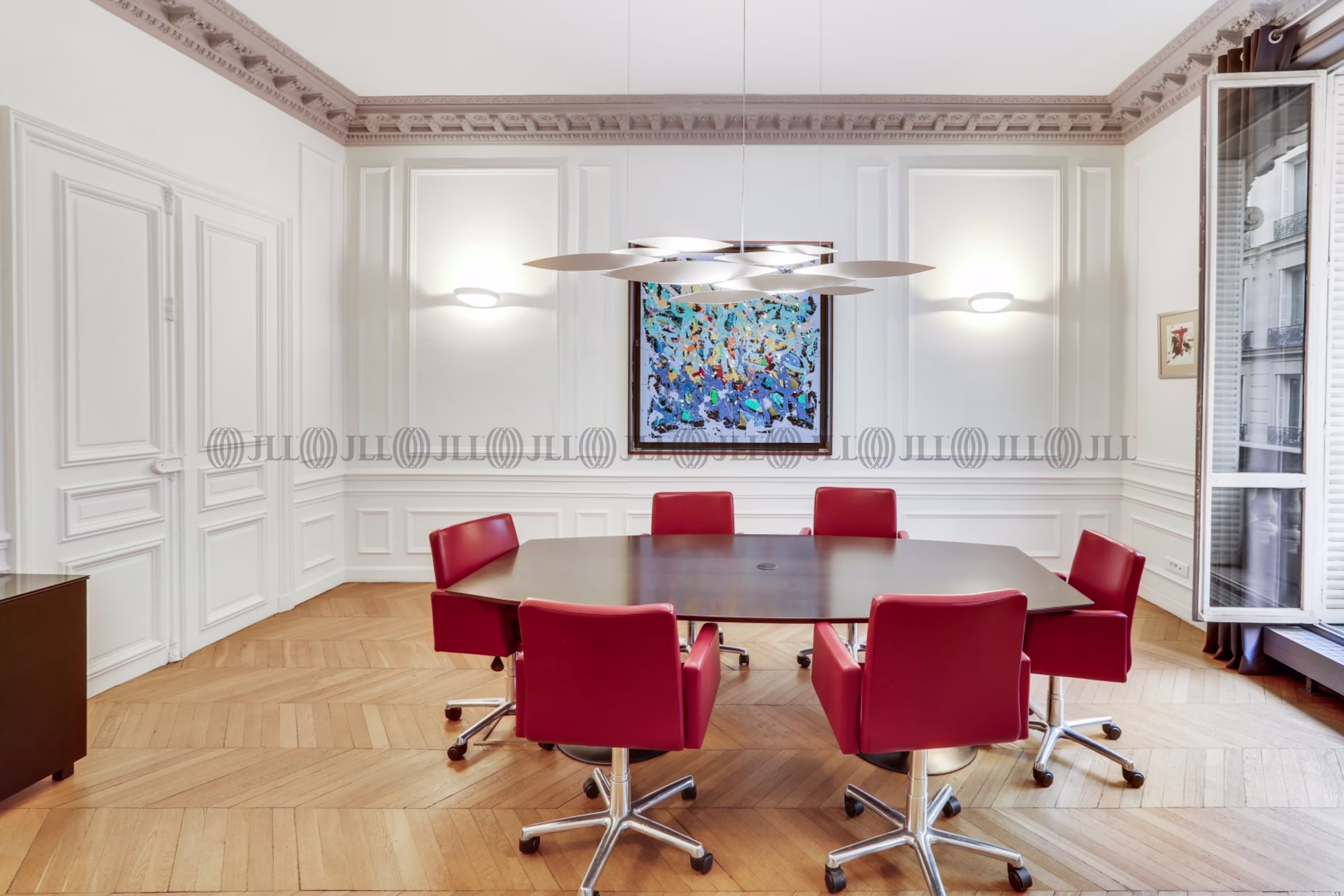 32 RUE DE PENTHIEVRE