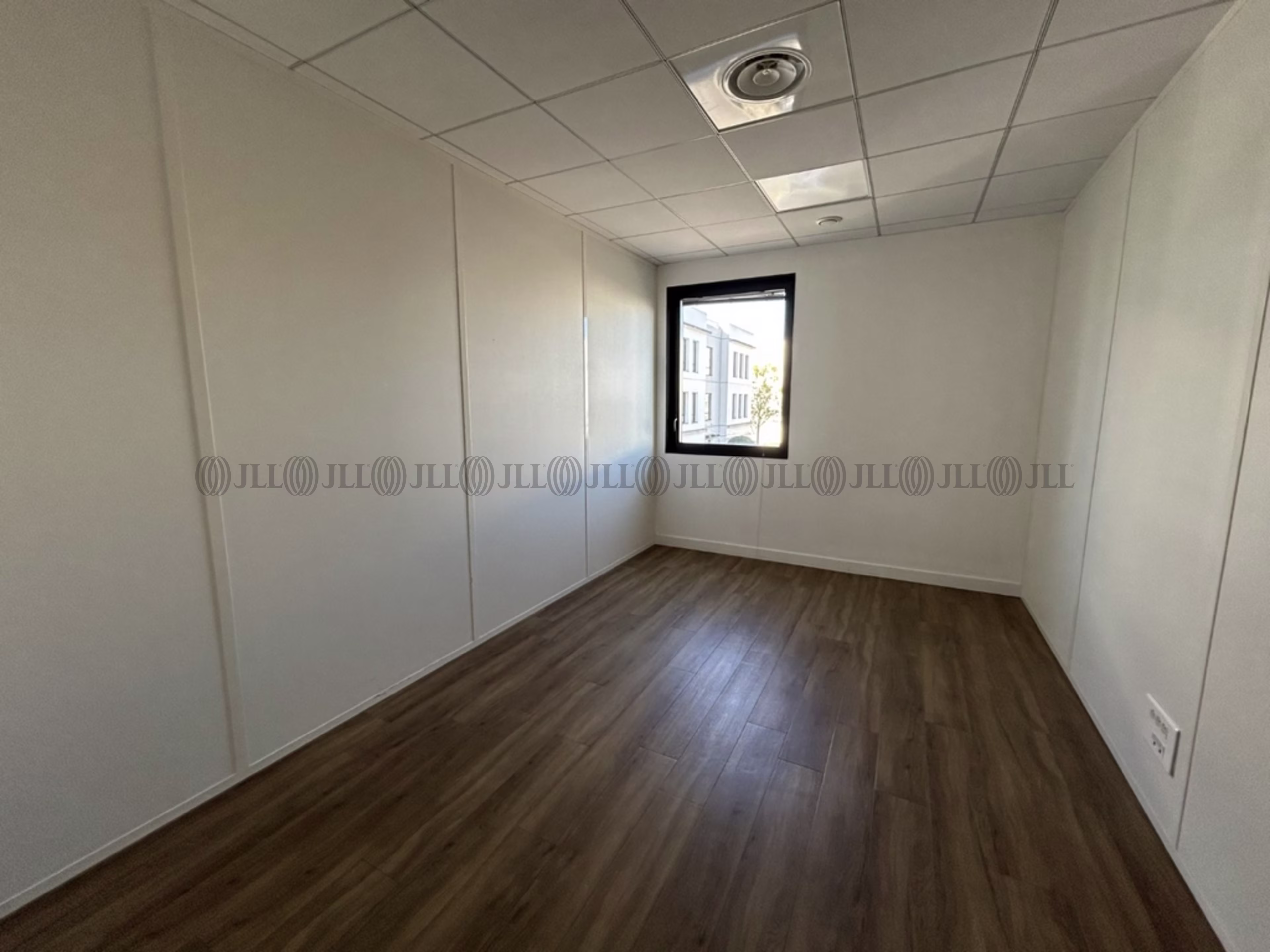  RUE MONSEIGNEUR ANCEL