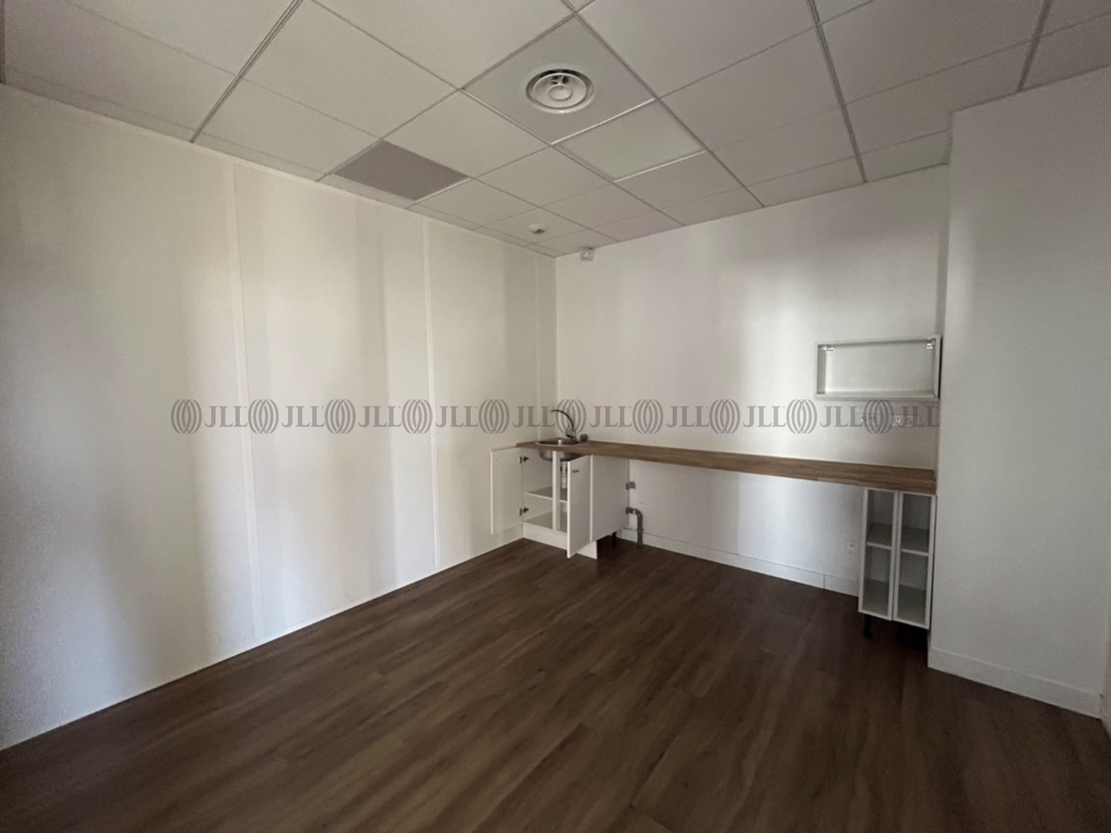  RUE MONSEIGNEUR ANCEL