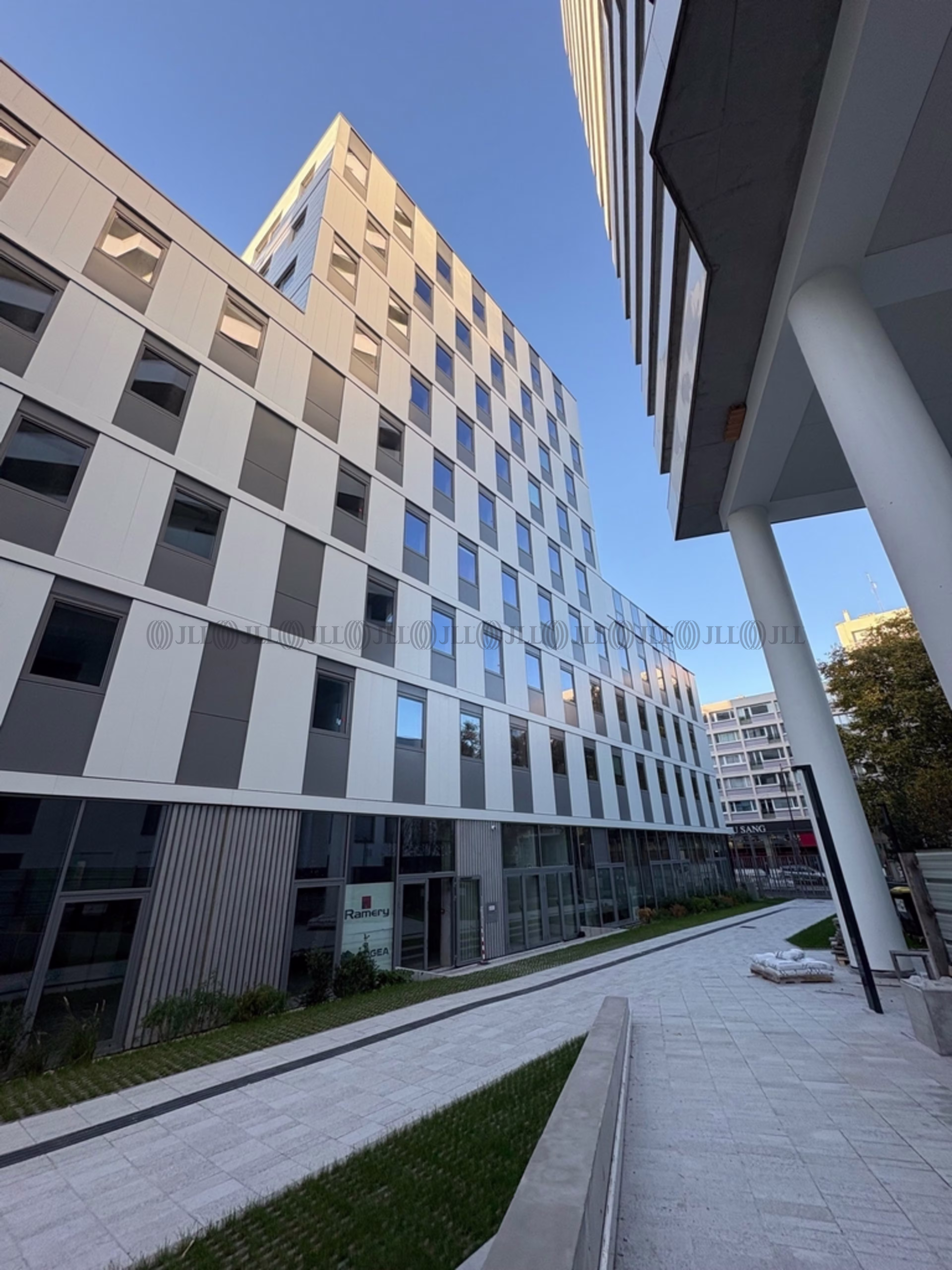 33 AVENUE CHARLES SAINT VENANT