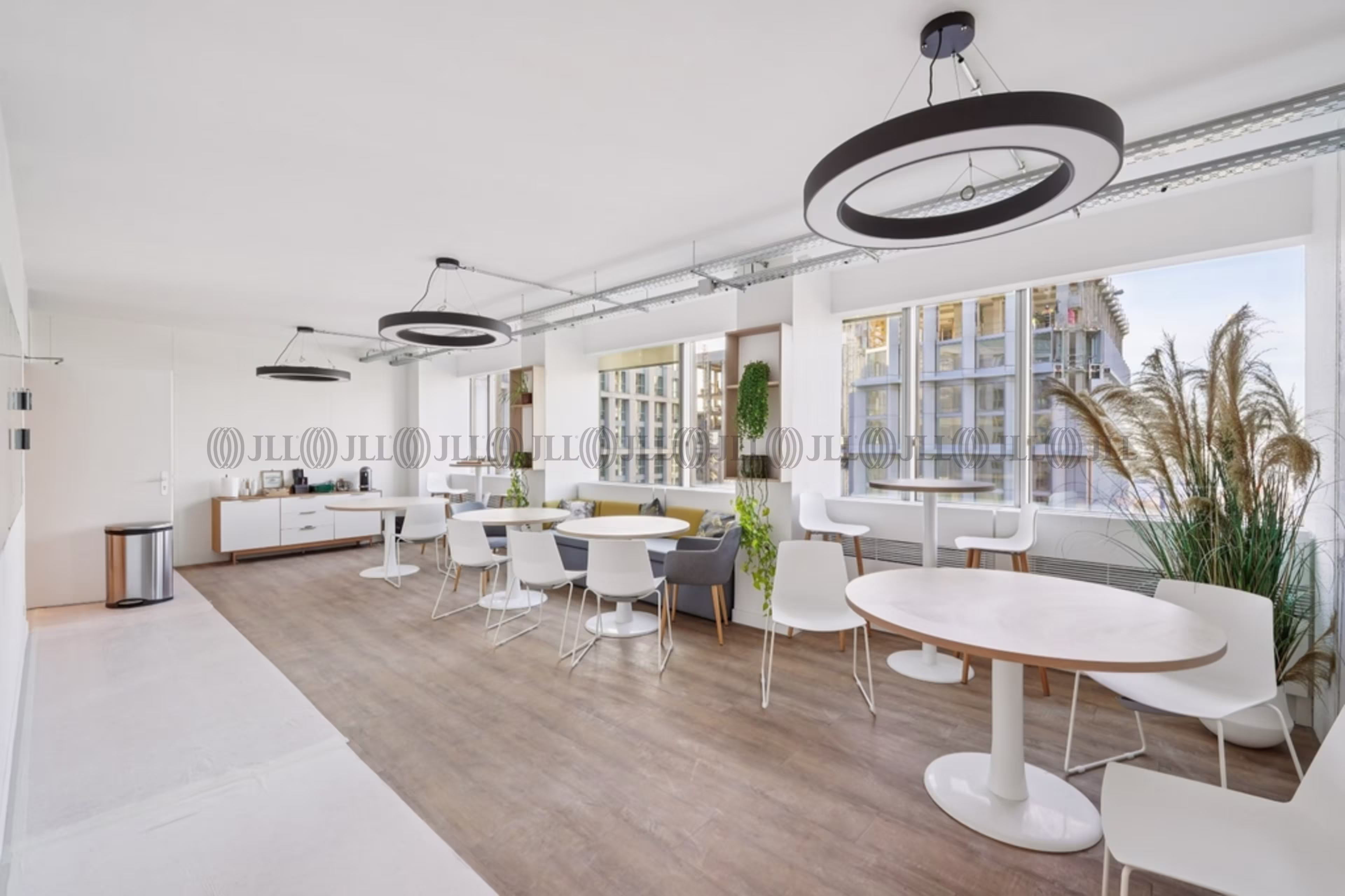 205-207 RUE DE BERCY