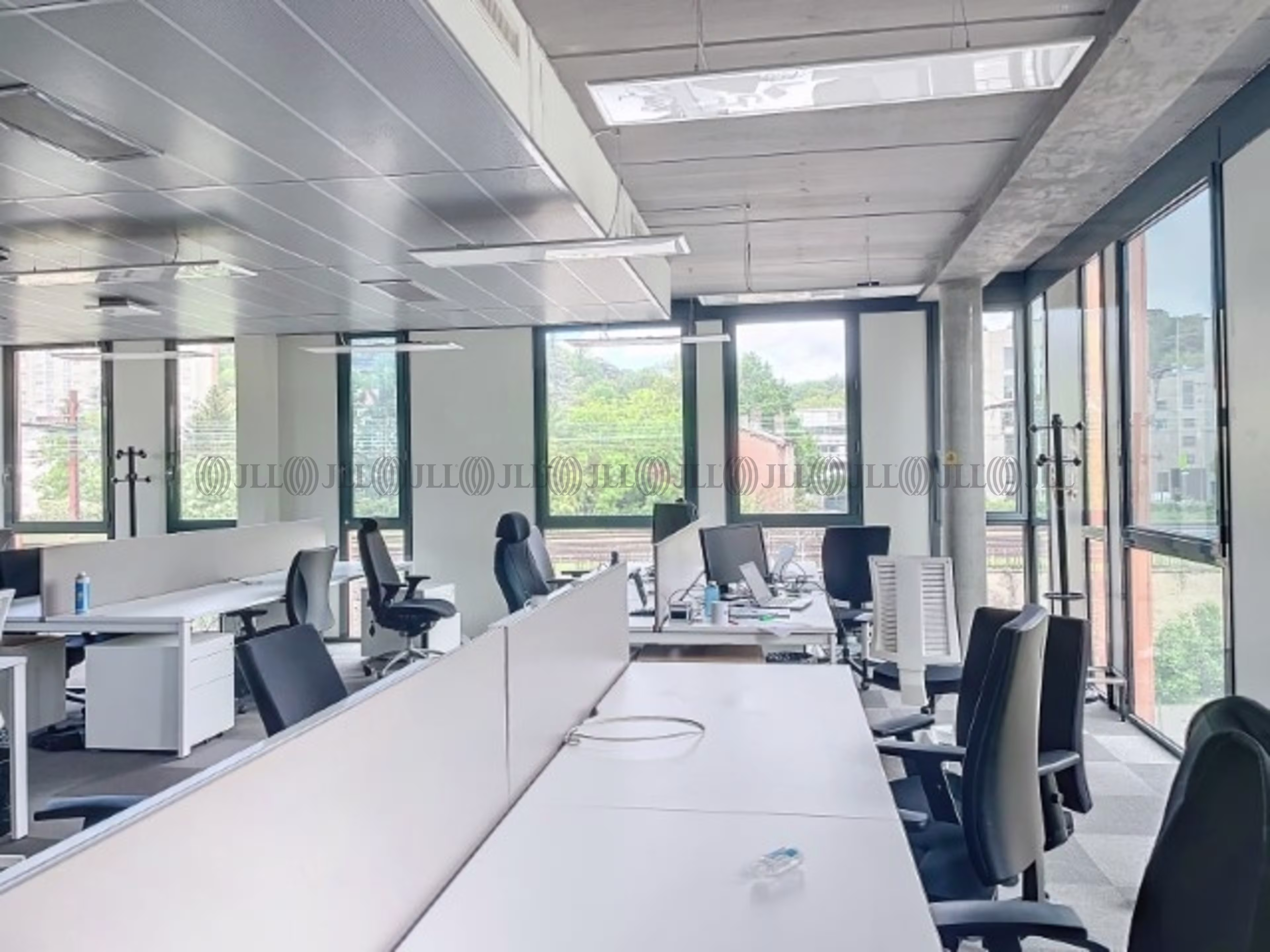 21 RUE ANTONIN LABORDE