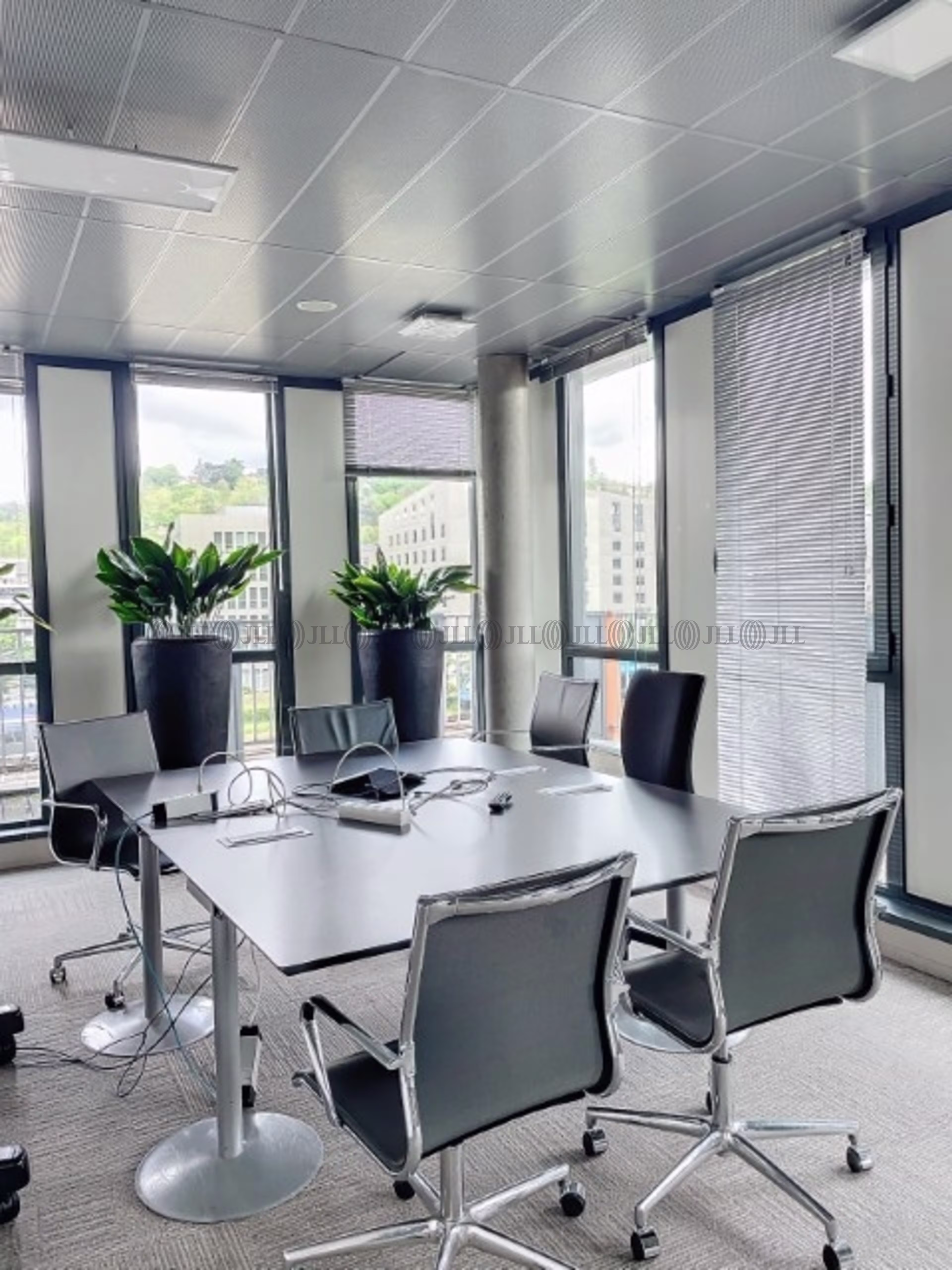 21 RUE ANTONIN LABORDE