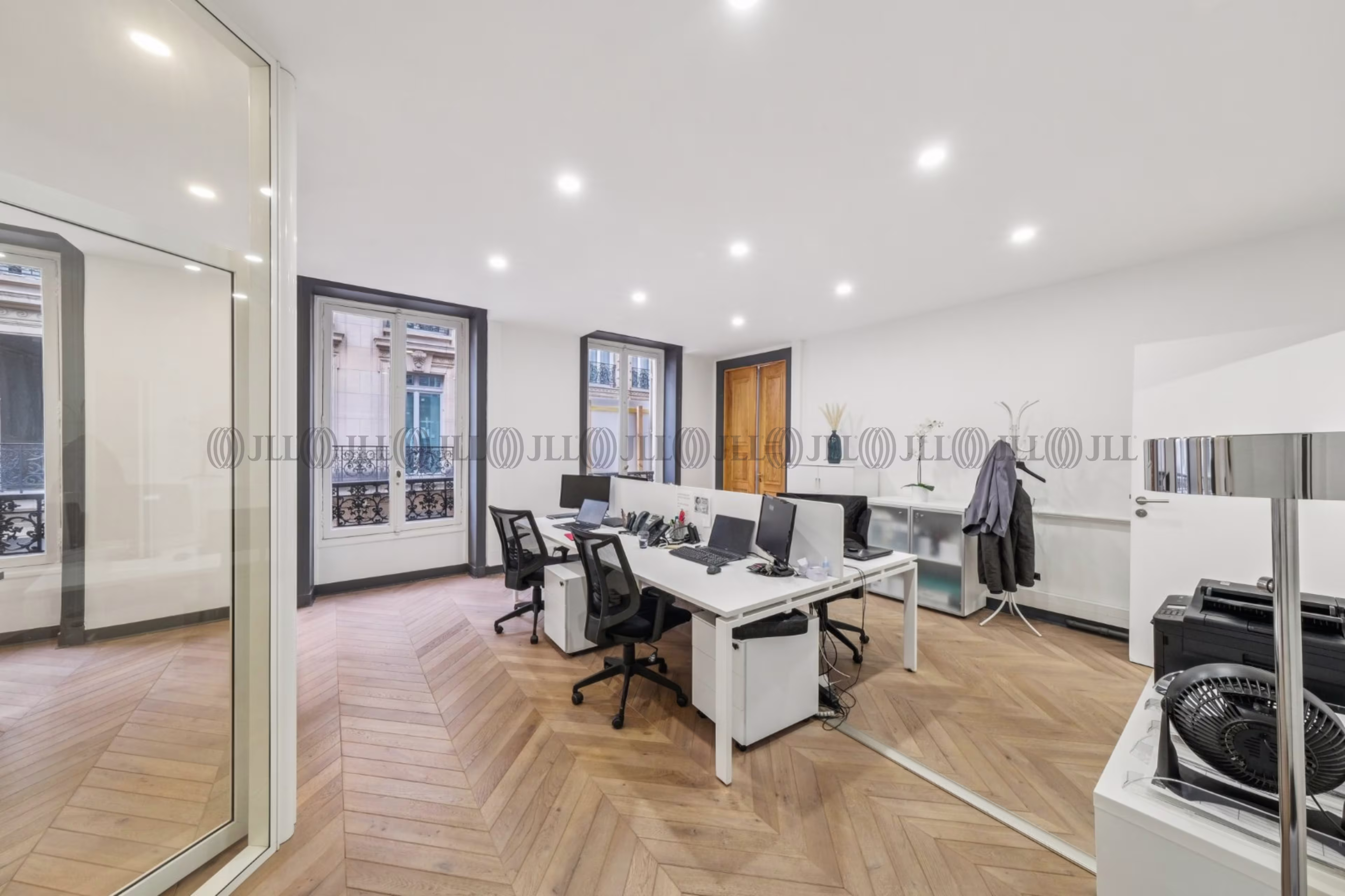 50 RUE DE MIROMESNIL