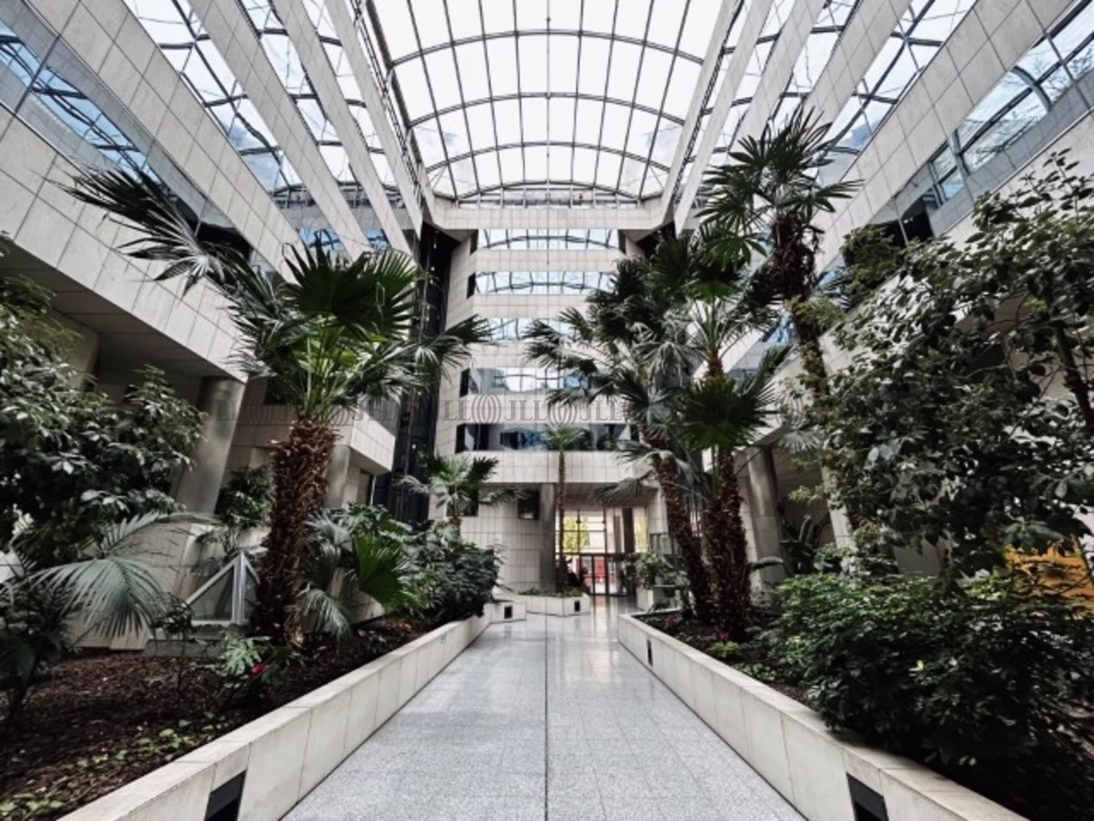 235-235BIS COURS LAFAYETTE