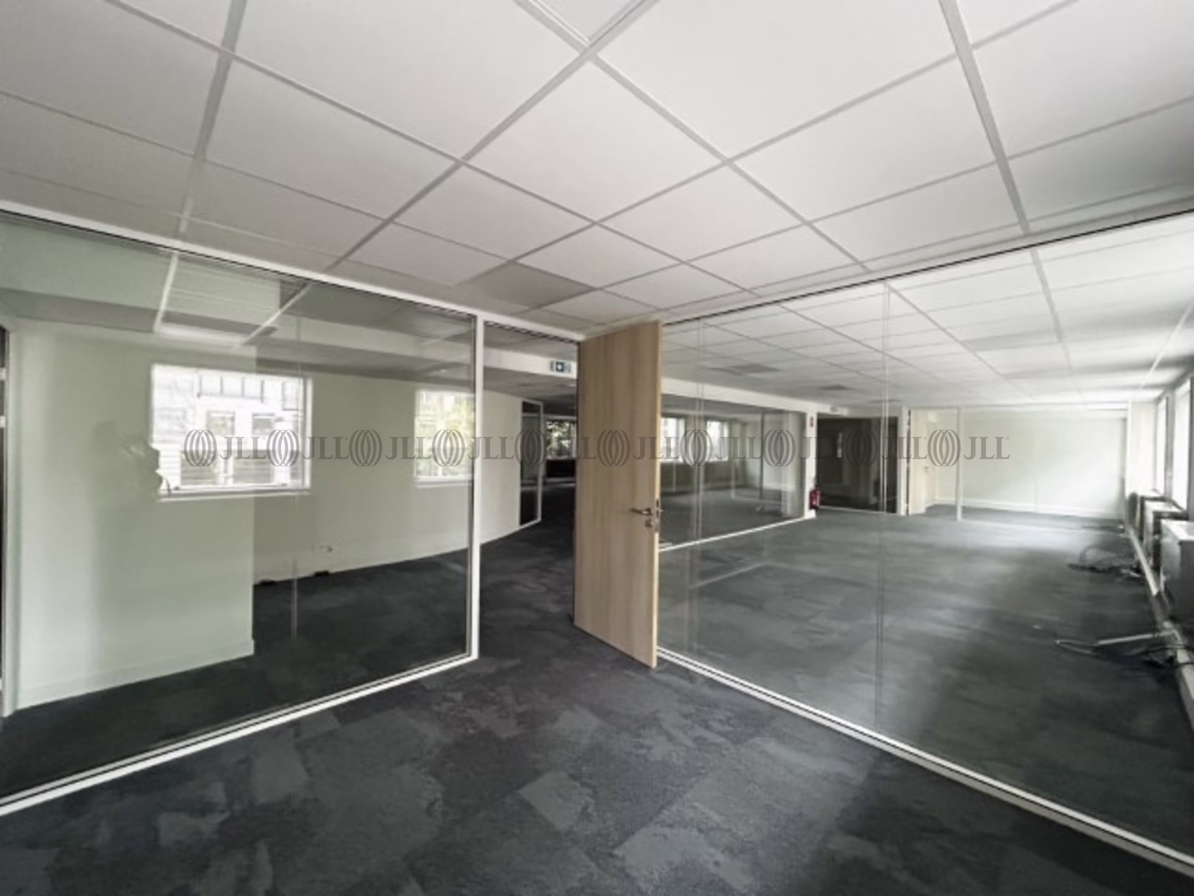 235-235BIS COURS LAFAYETTE