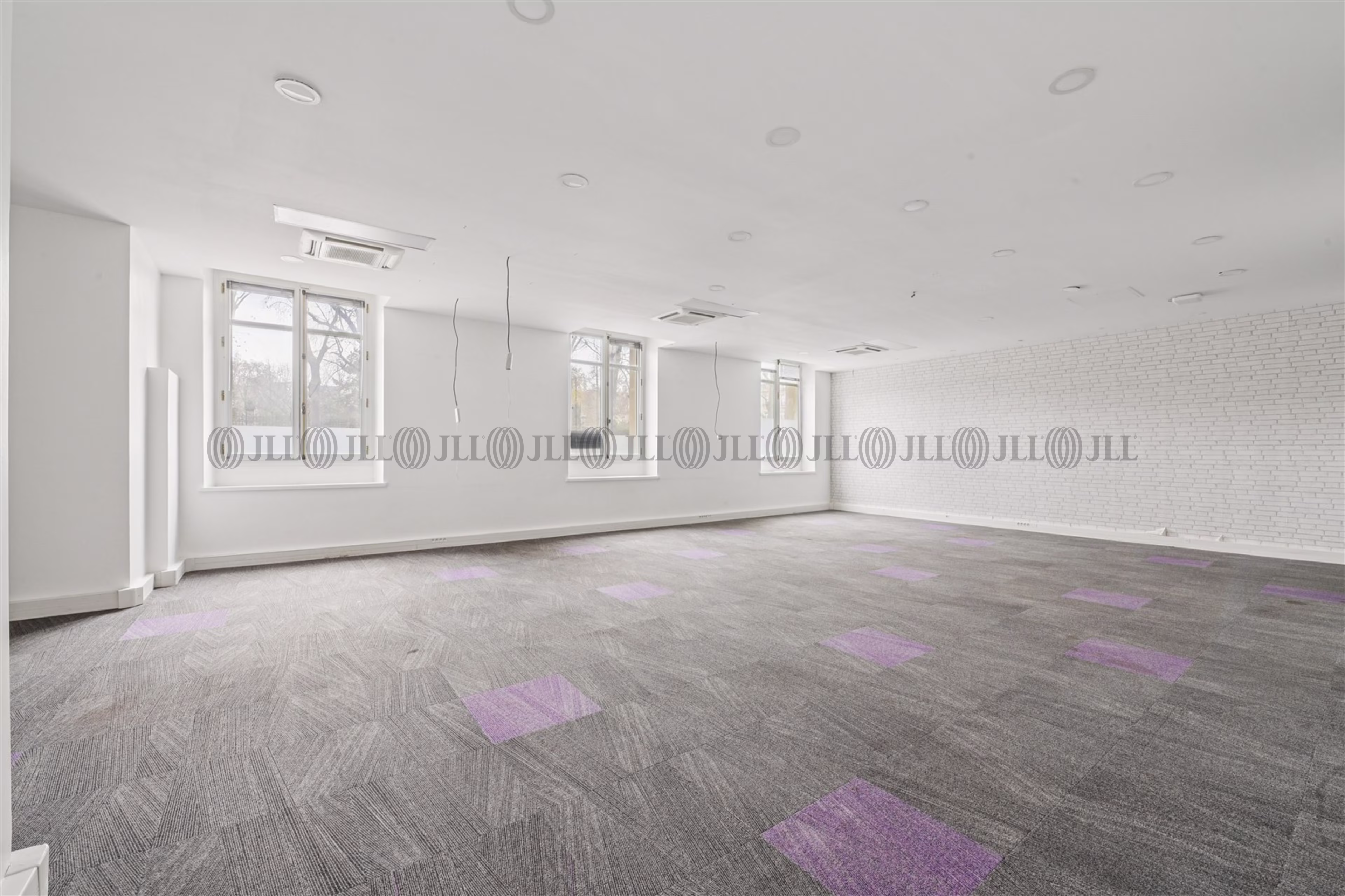 70 BOULEVARD DE COURCELLES