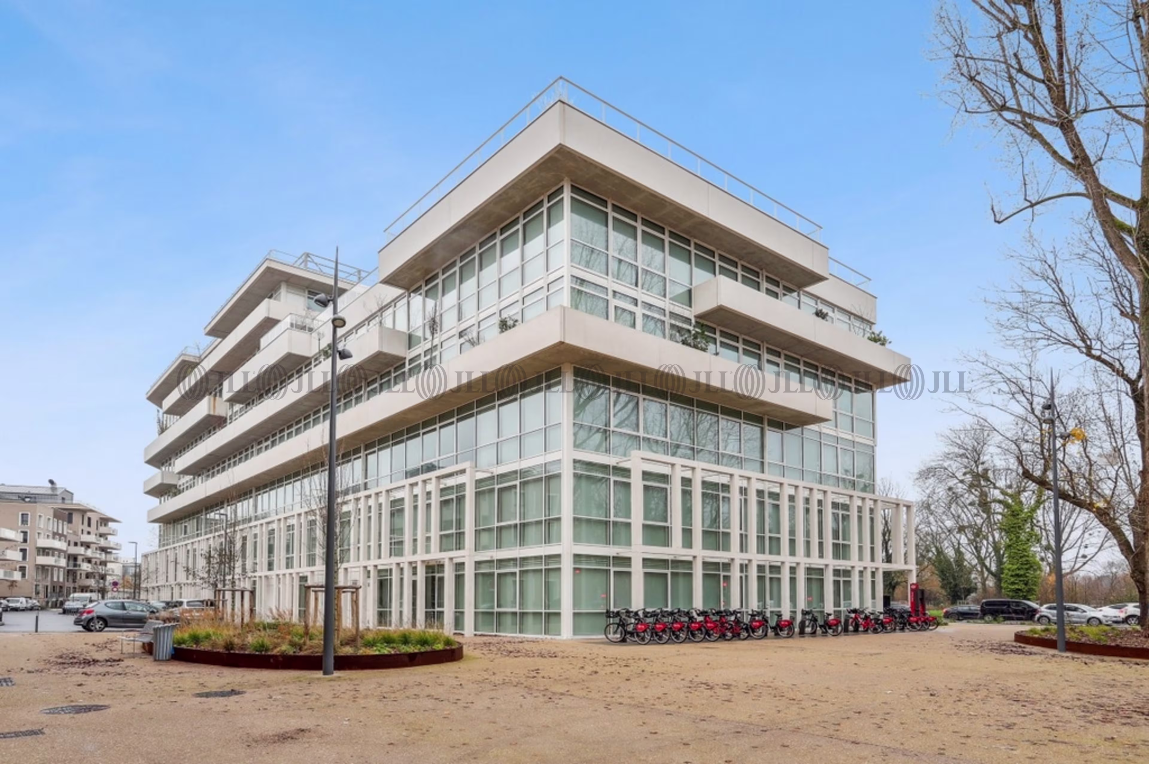 58-60 RUE PAUL DOUMER