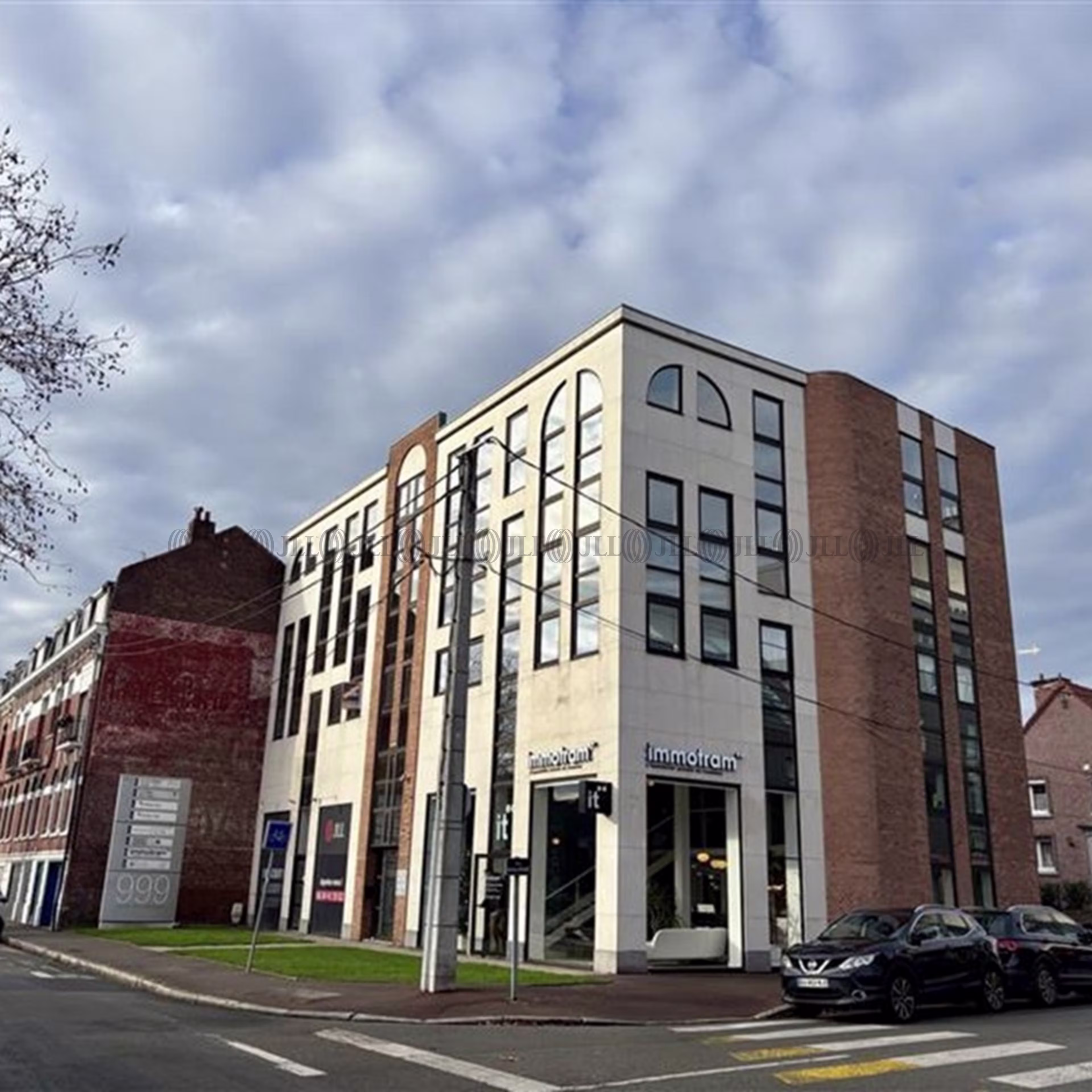 999 AVENUE DE LA REPUBLIQUE