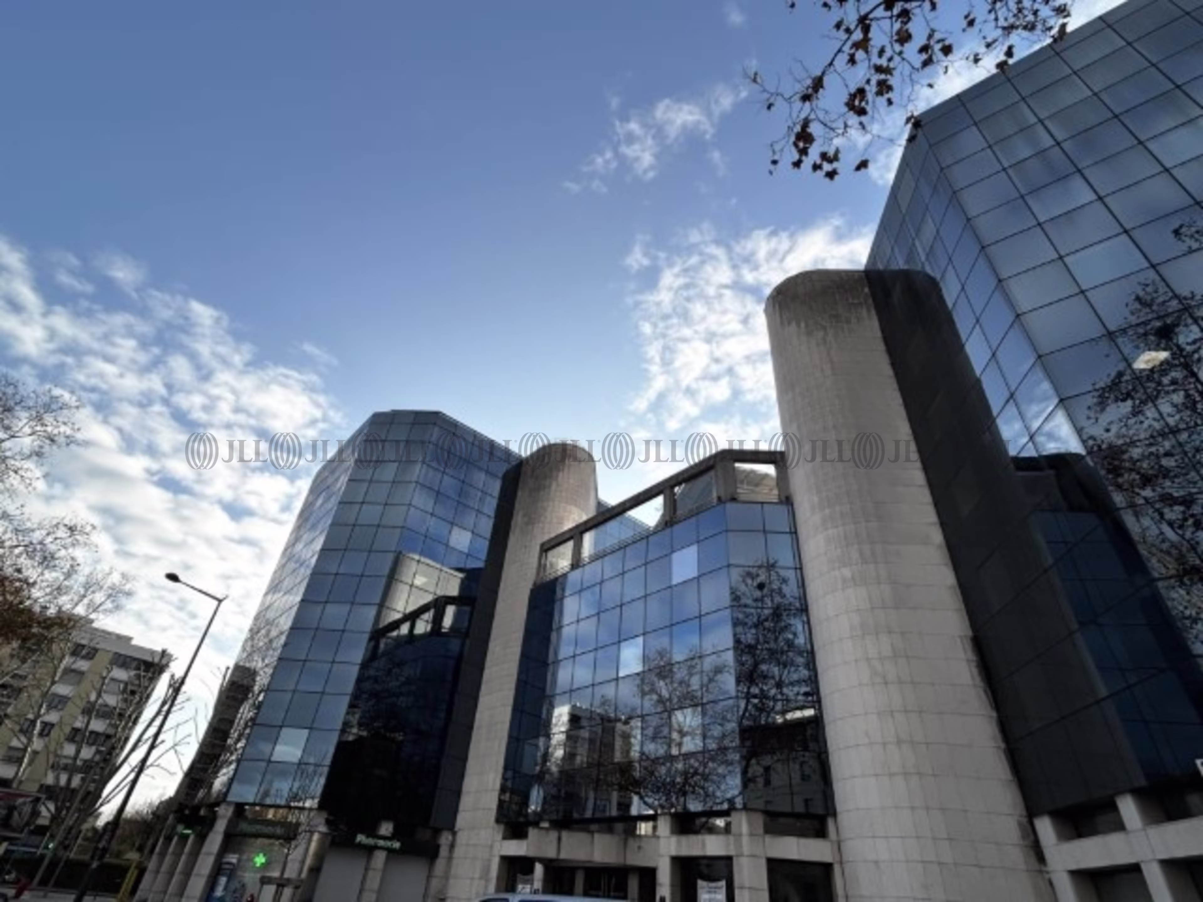 40-42 AVENUE GEORGES POMPIDOU