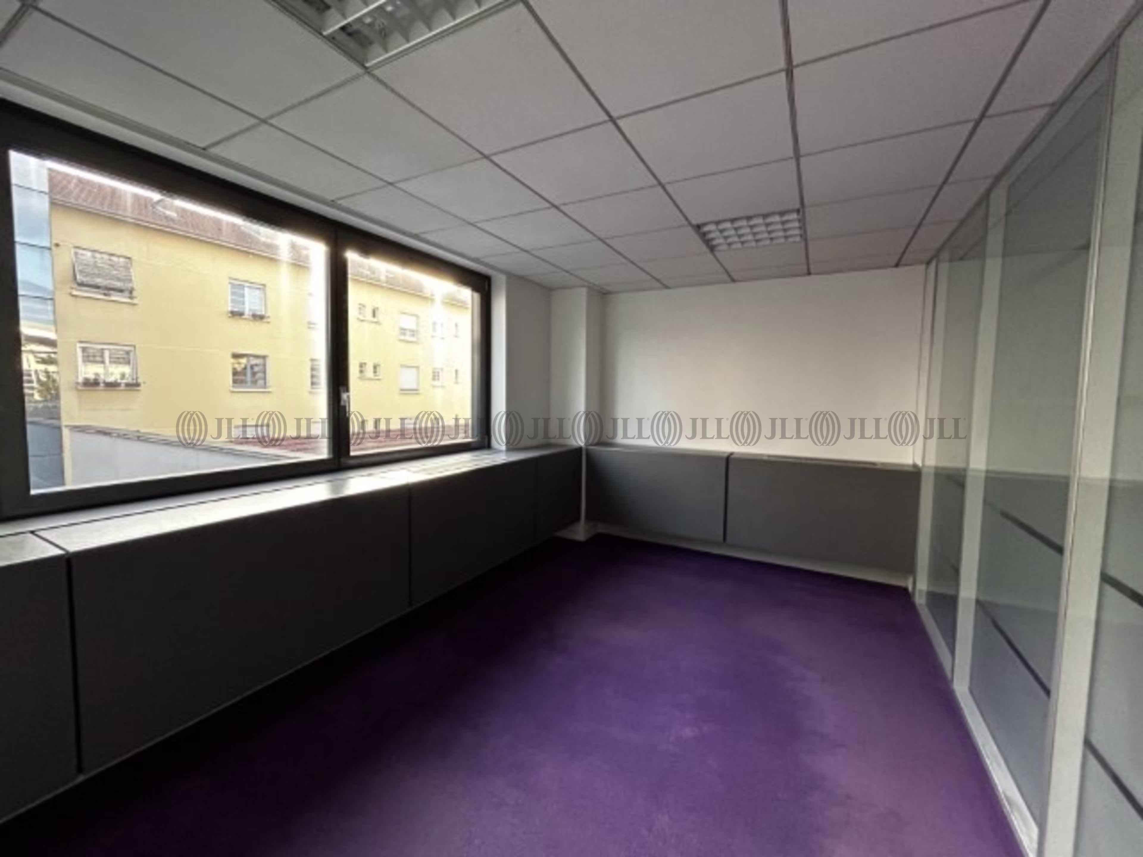 40-42 AVENUE GEORGES POMPIDOU