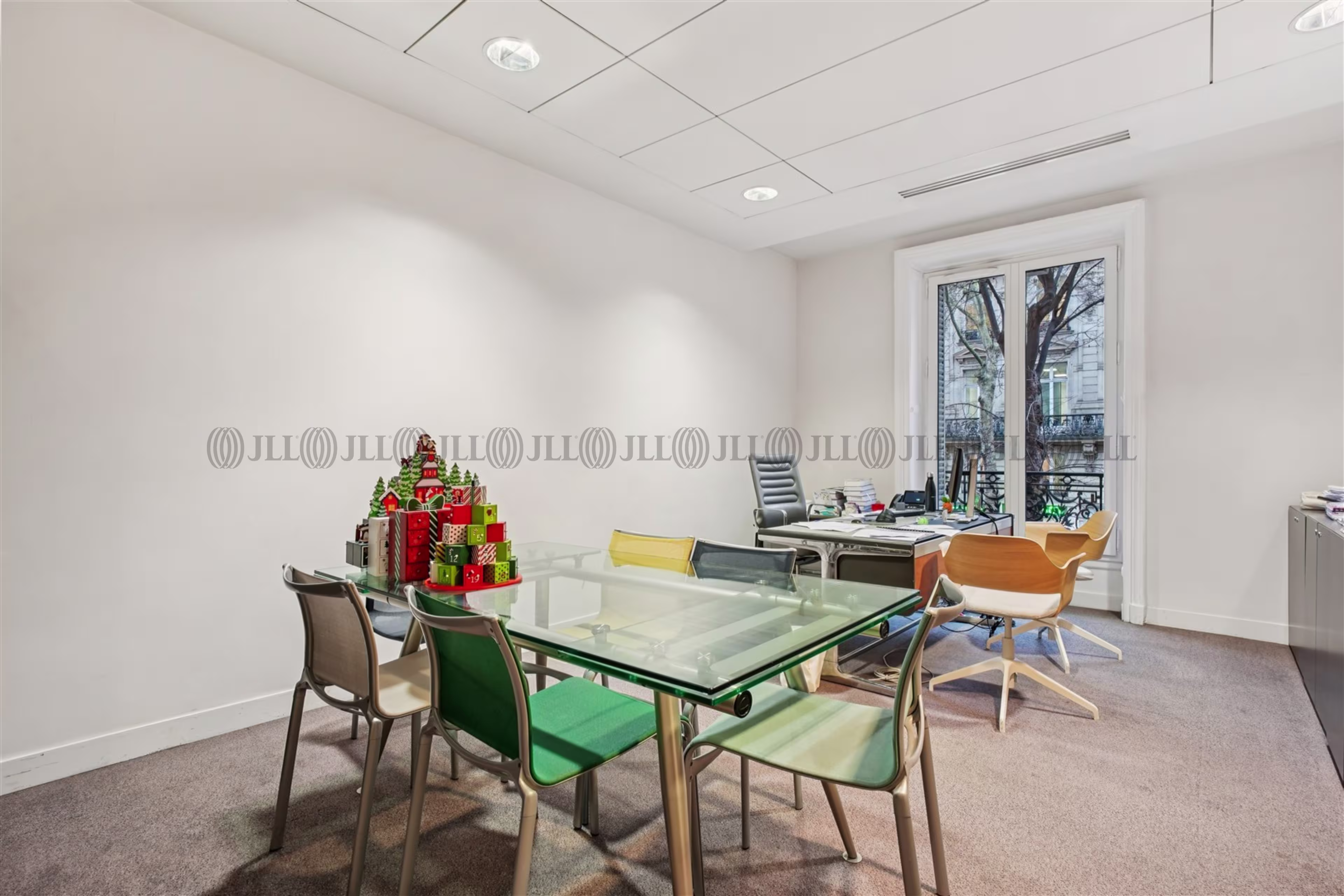 10 AVENUE DE MESSINE